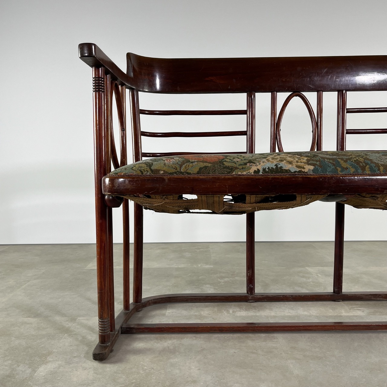 "Fledermaus" Sofa