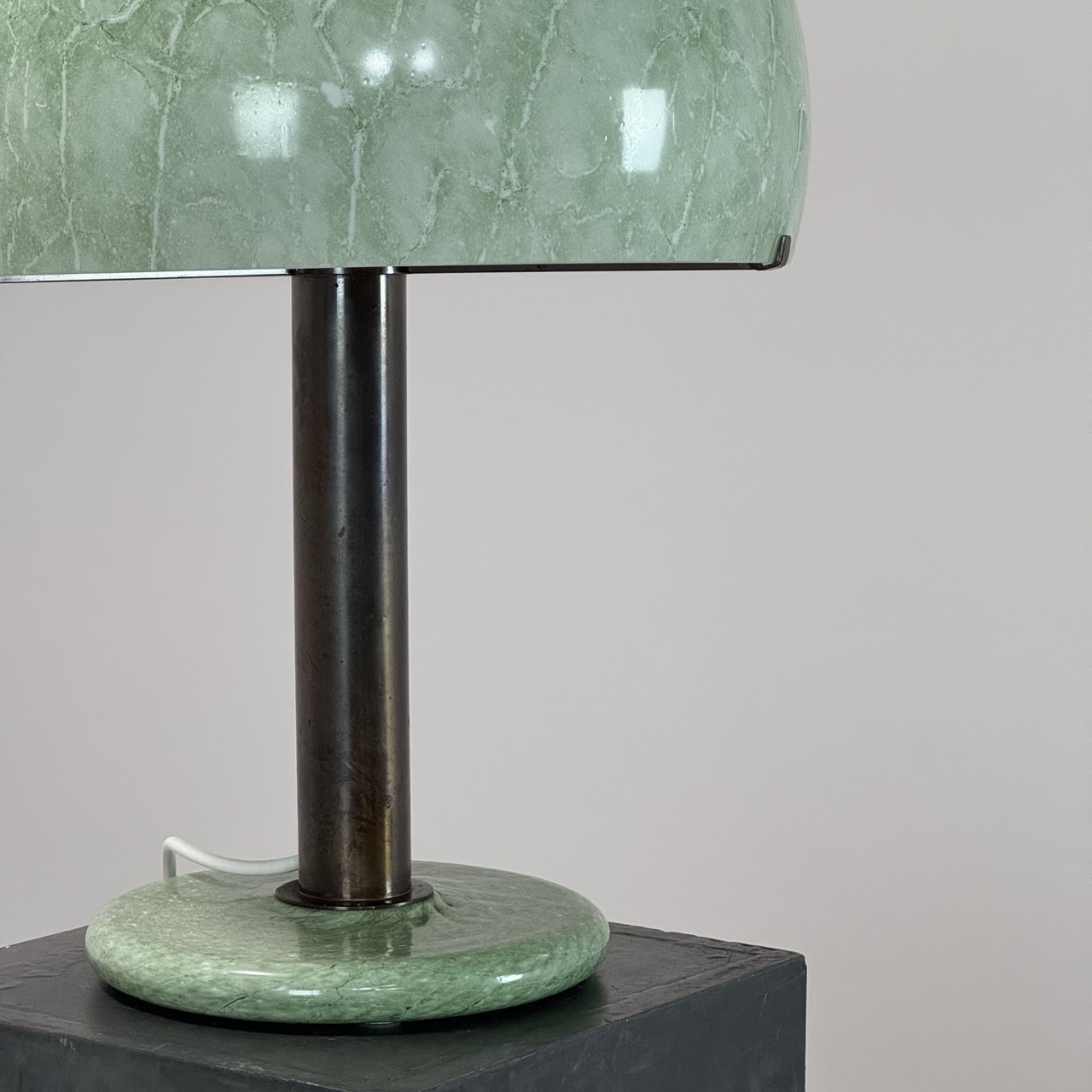 Vintage Table Lamp "832"