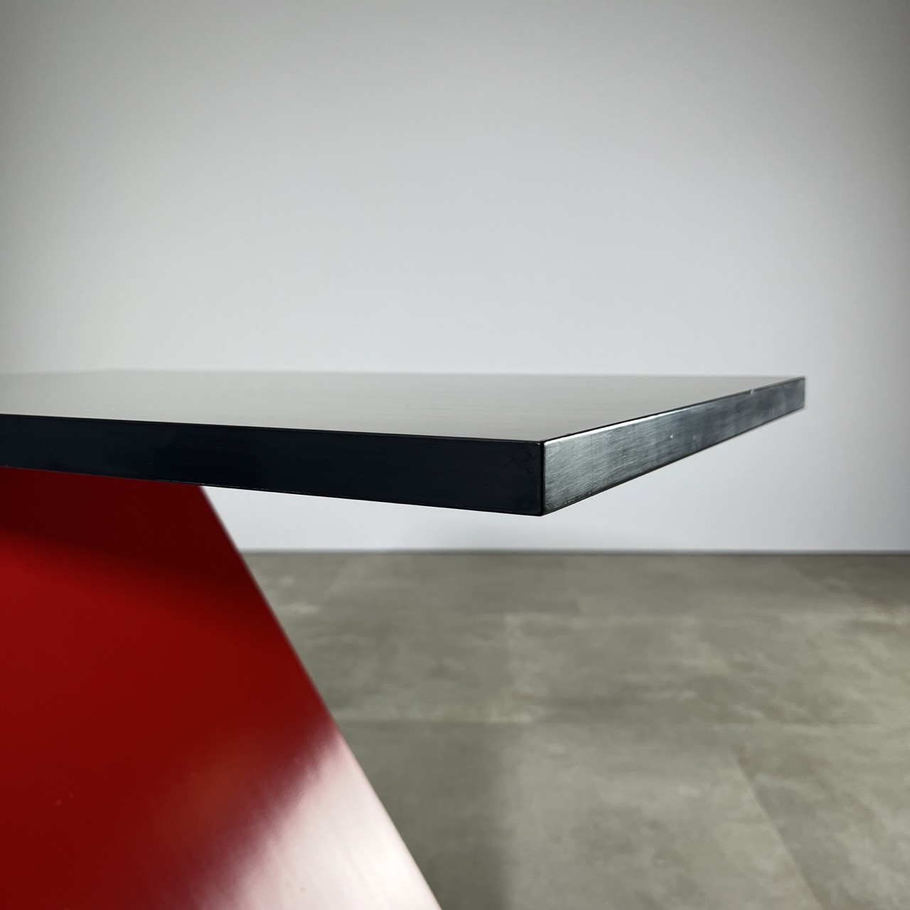 “Hommage a Rietveld” Sidetable