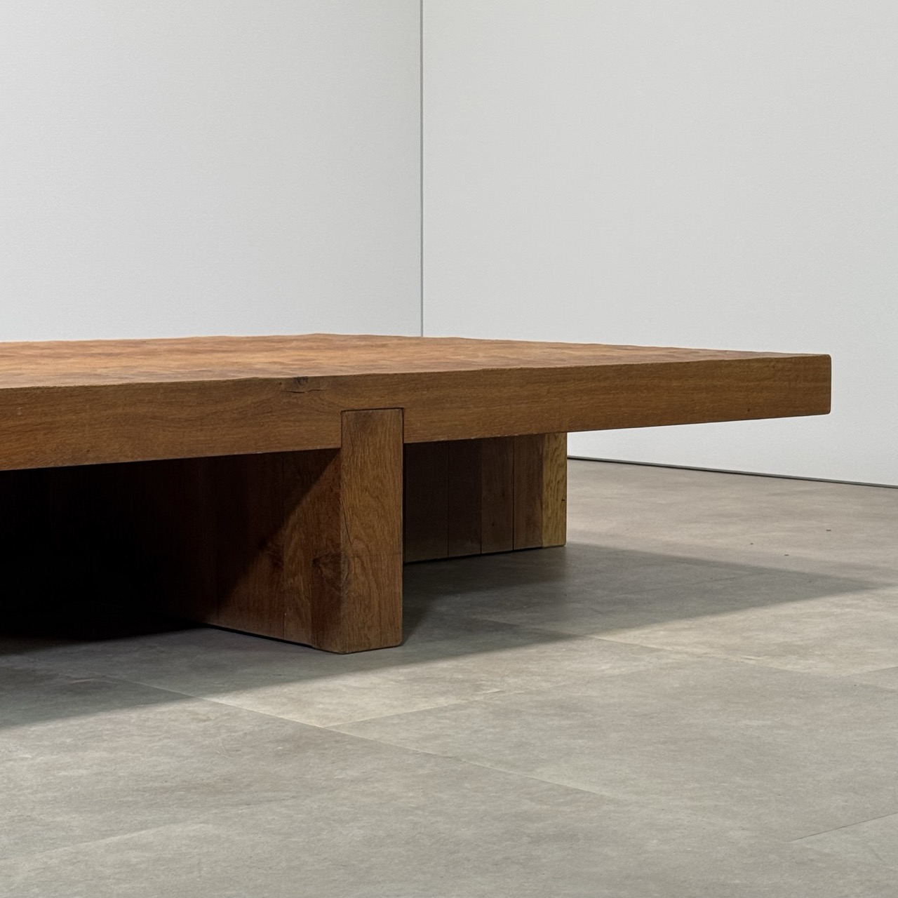 Contemporary Coffee Table "Low Tide"
