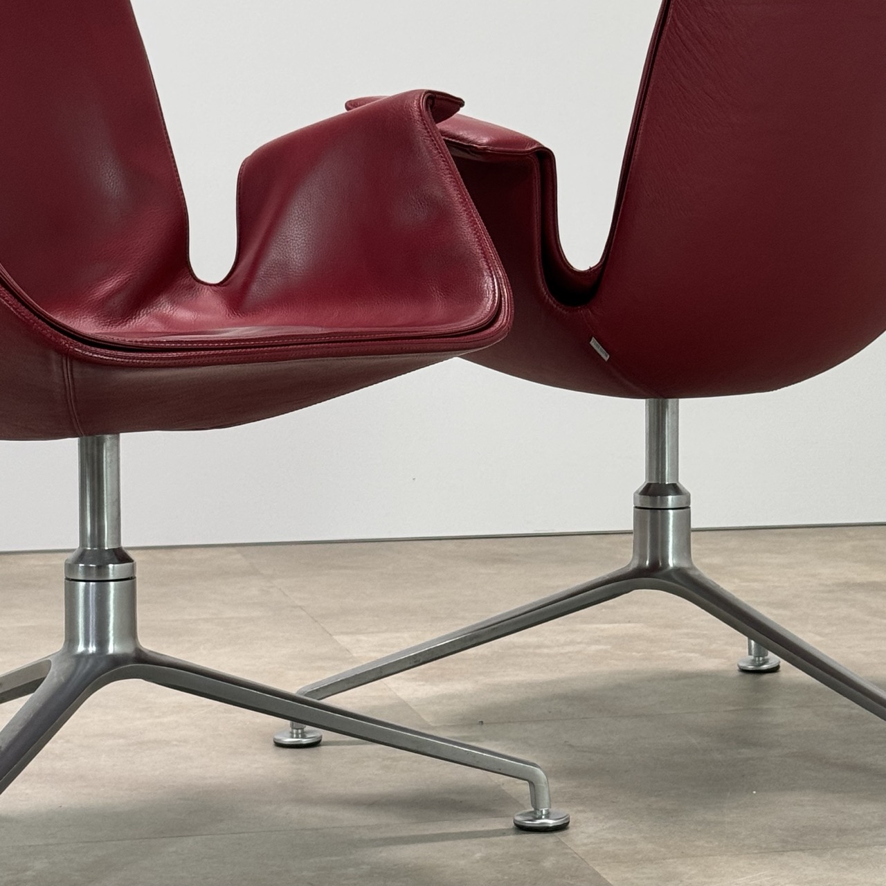 Vintage Chairs FK Tulip