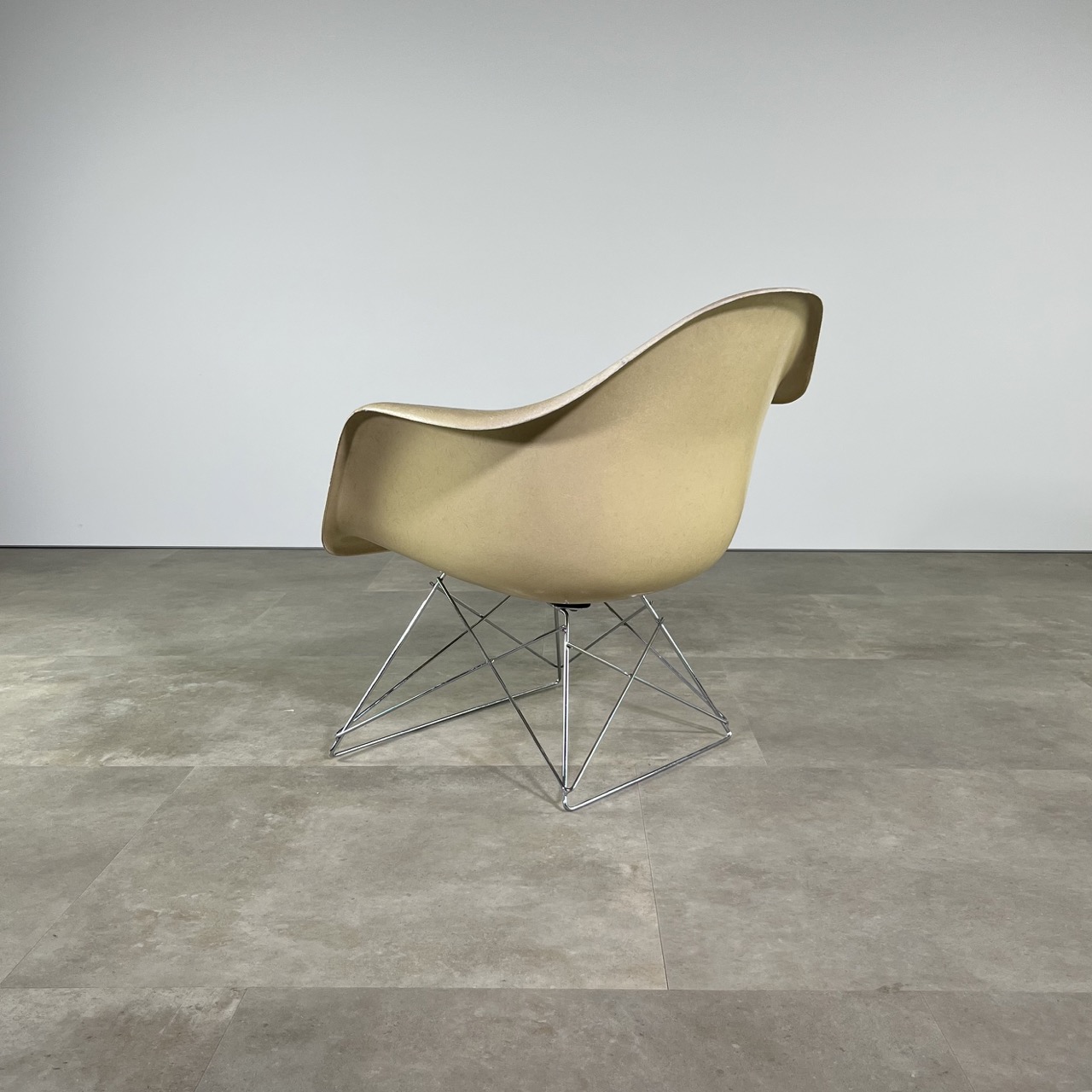 "LAR" Easy Chair