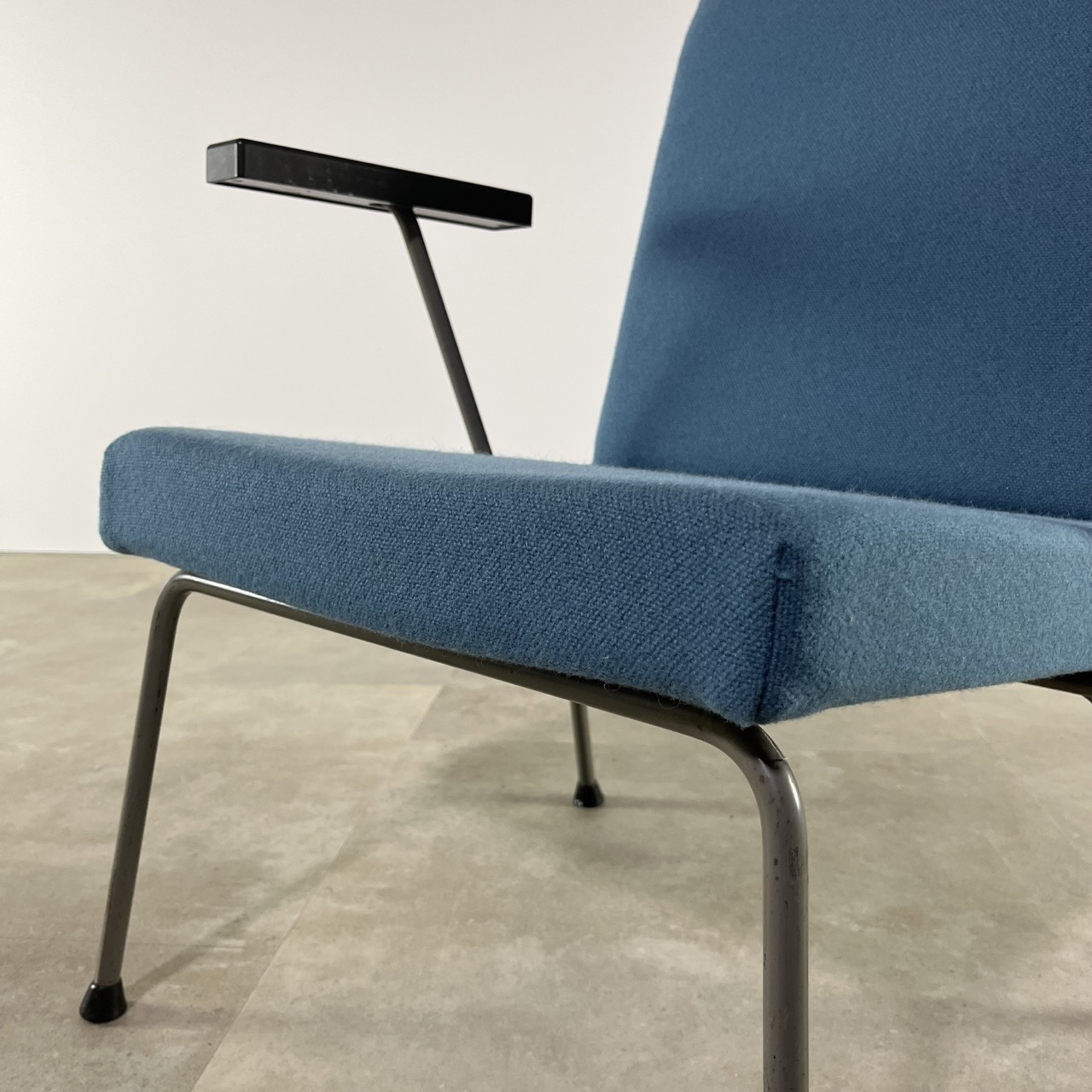 "1401" Easy Chair