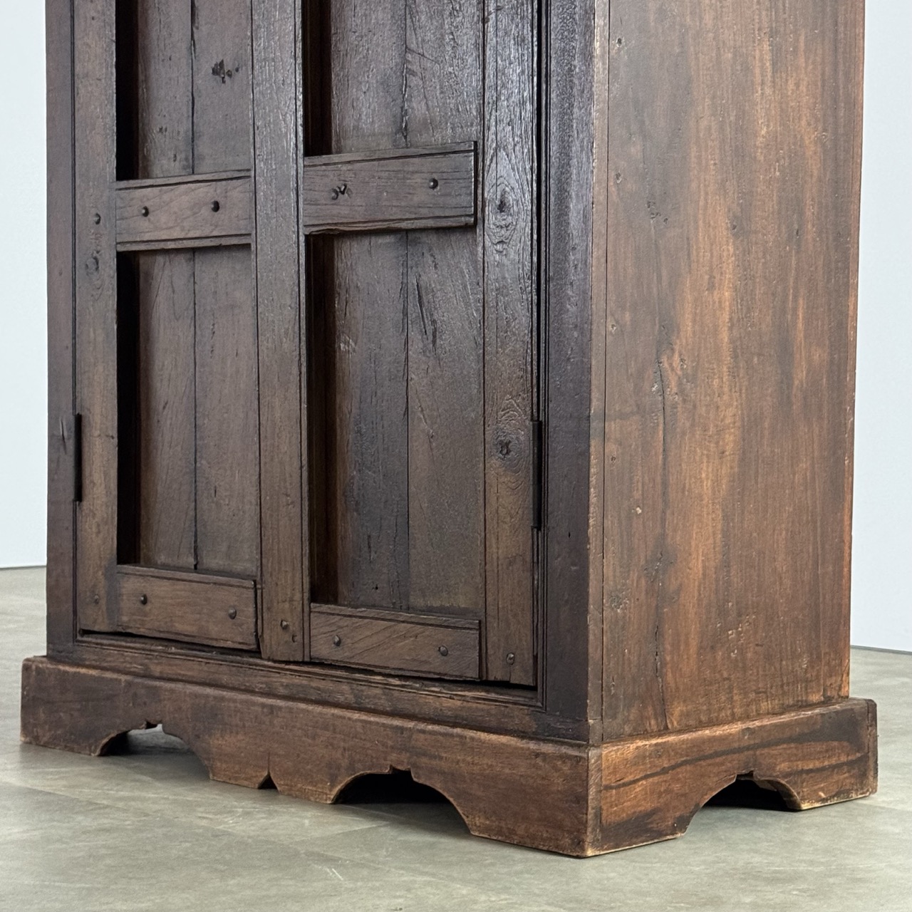 Vintage Cabinet "Rustic"
