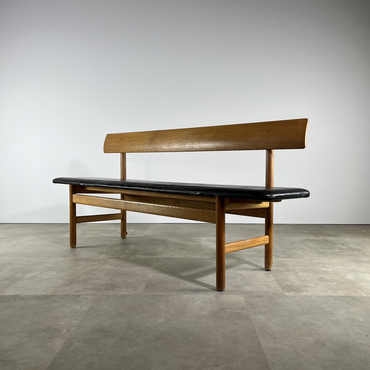 "3171 model" Bench