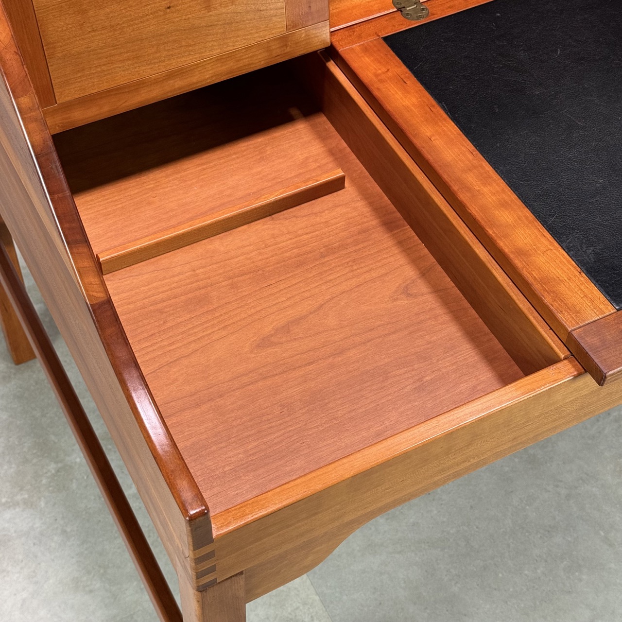 Vintage Desk Vintage Desk