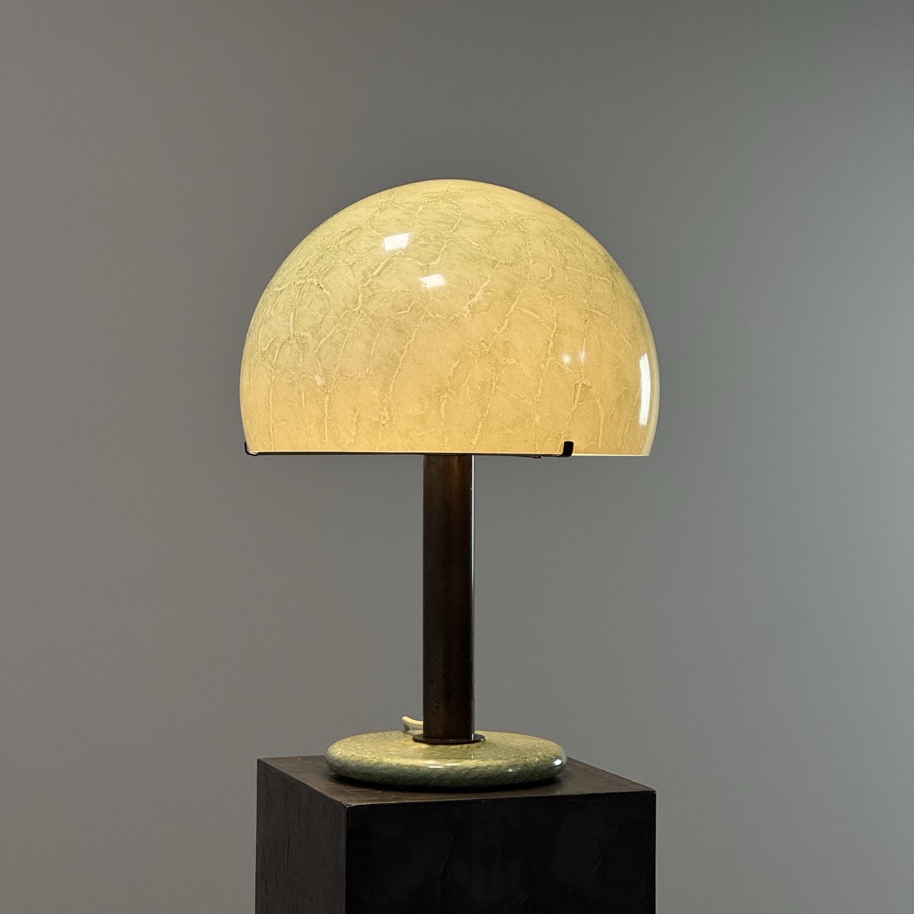 Vintage Table Lamp "832"