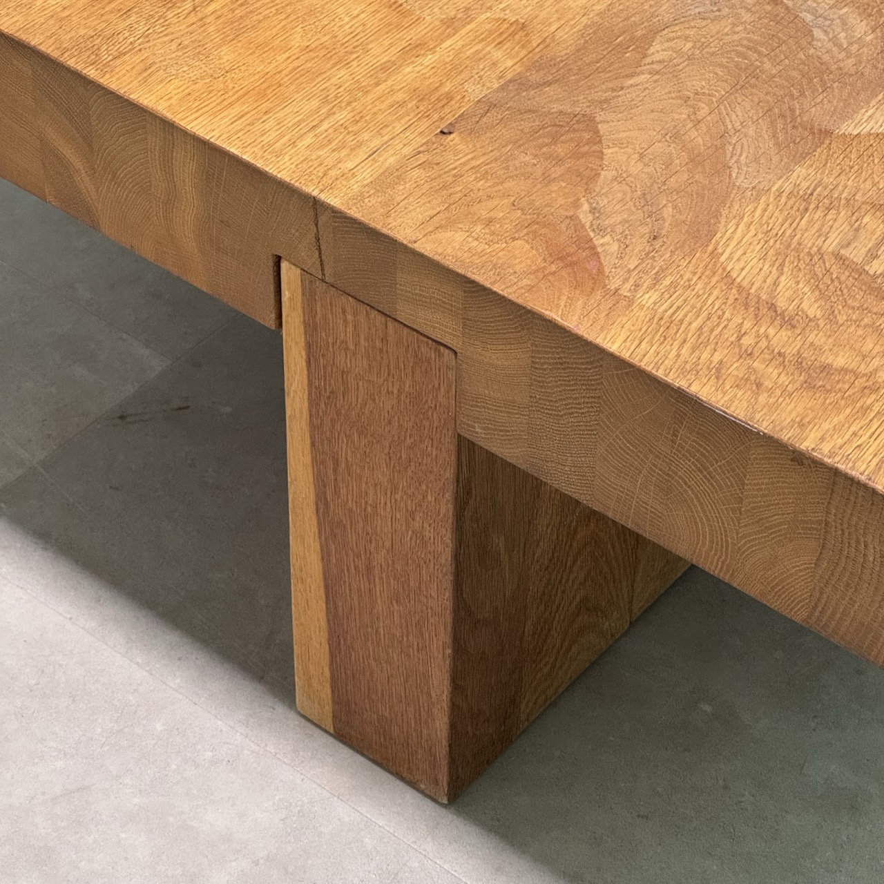 Contemporary Coffee Table "Low Tide"