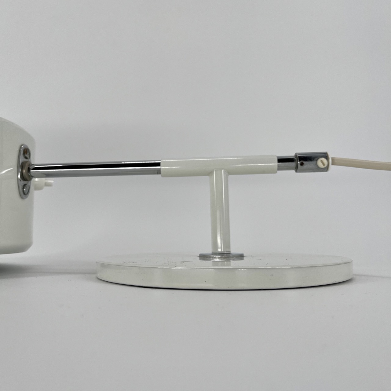 "Simris Olympia" Bookshelf Lamp "Simris Olympia" Bookshelf Lamp