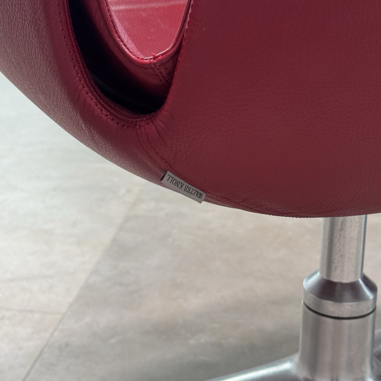 Vintage Chairs FK Tulip