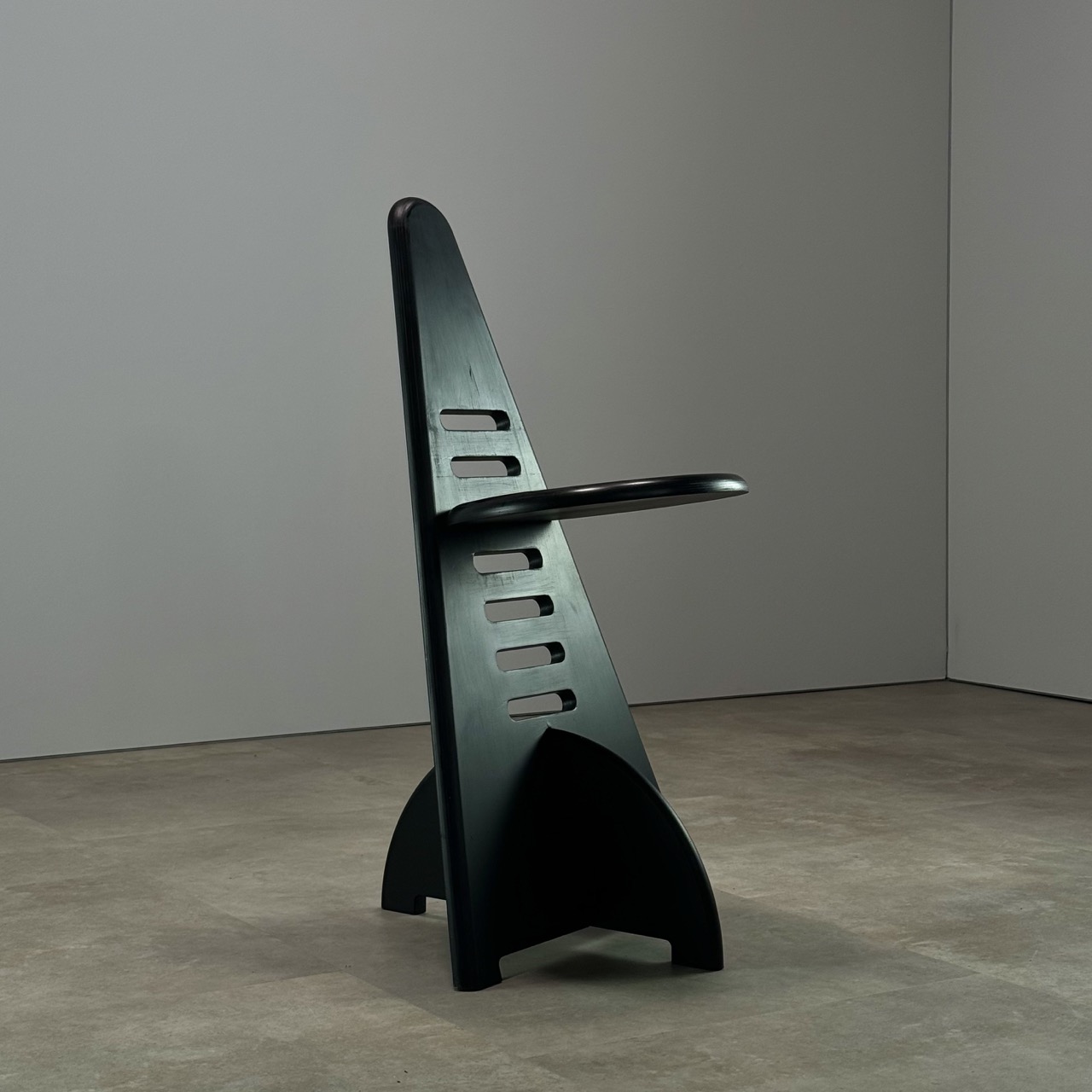 "Lundi-sit" Chair