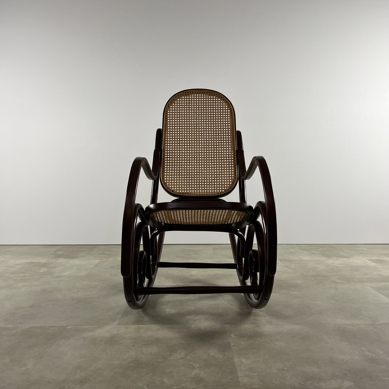 "825 model" Rocking Chair