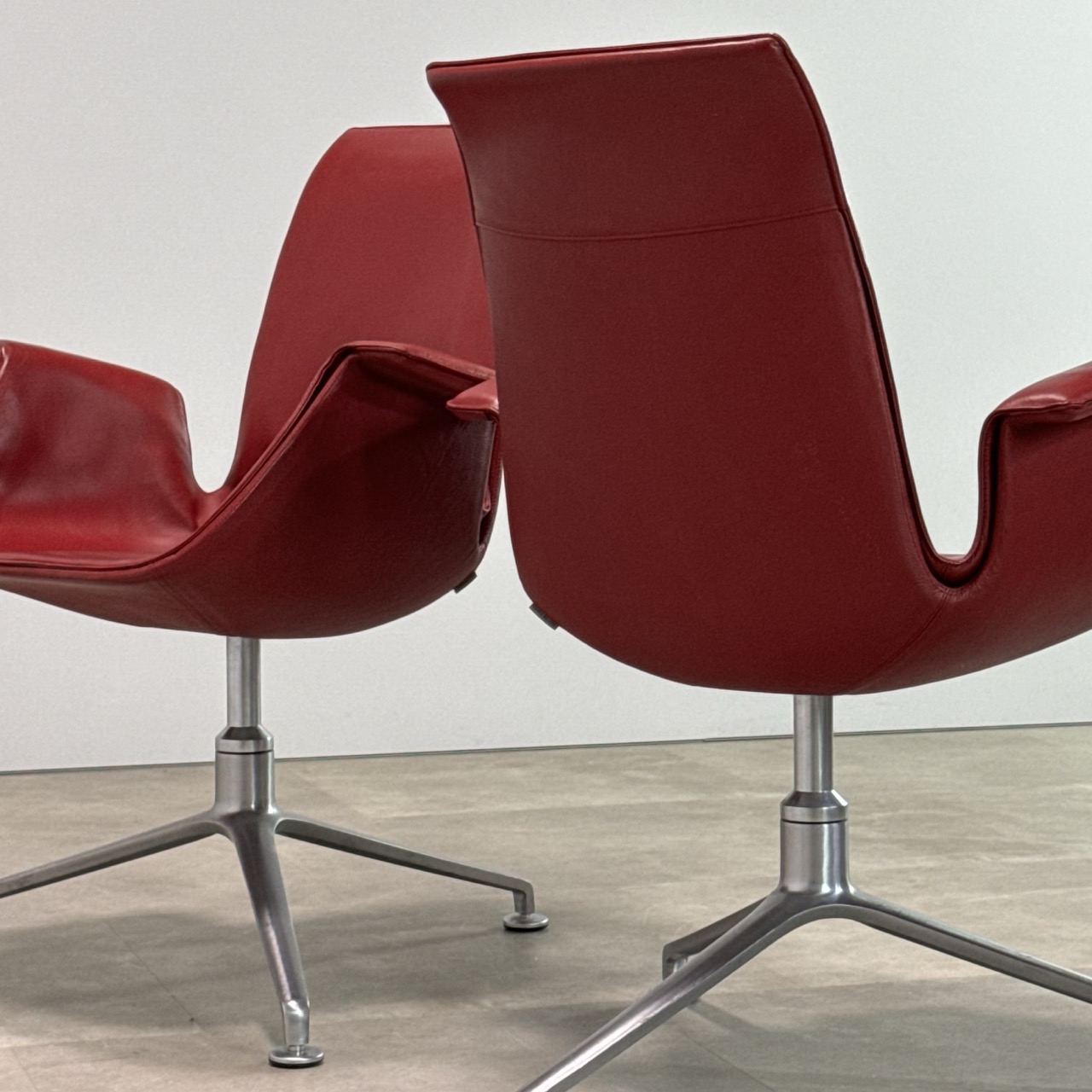 Vintage Chairs FK Tulip