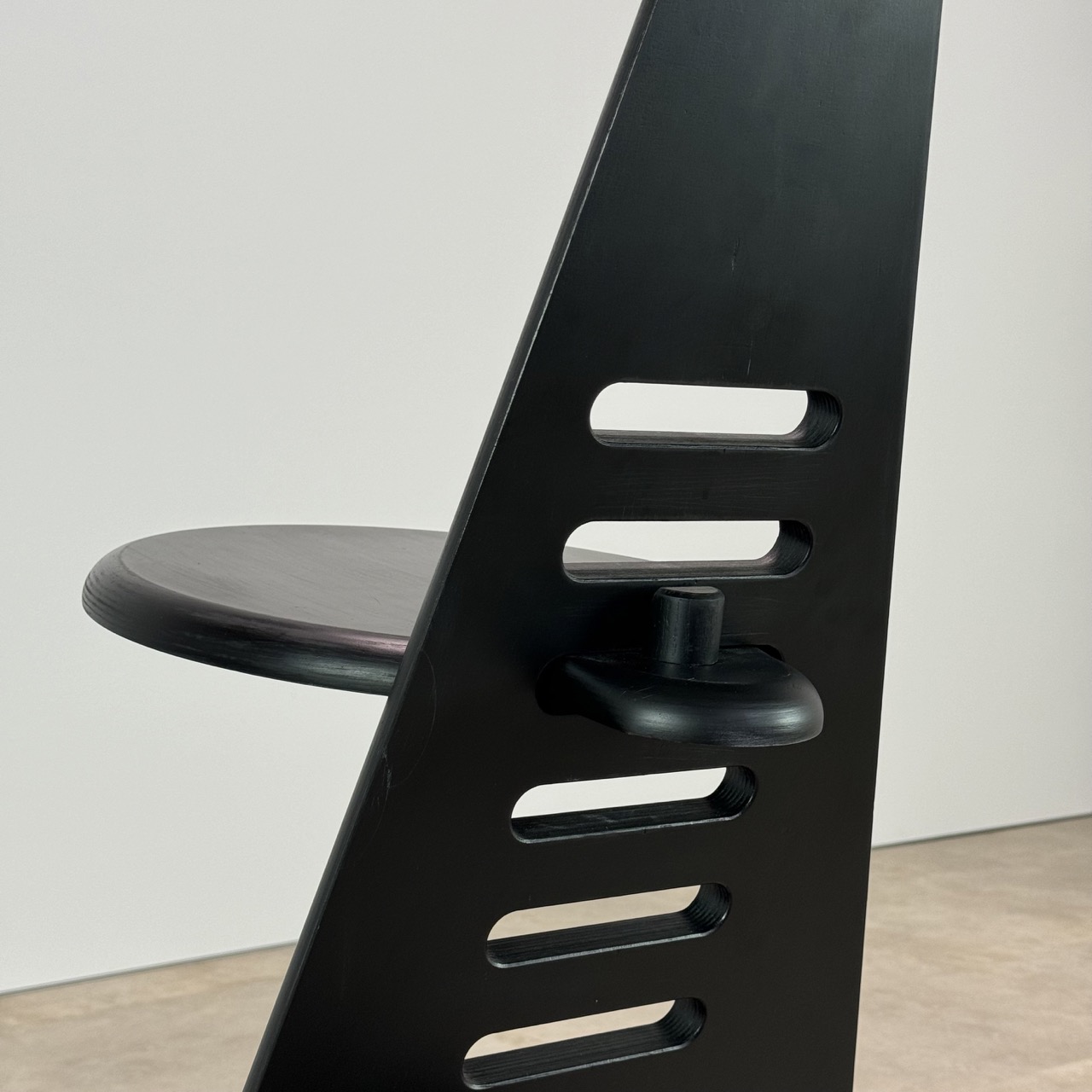 "Lundi-sit" Chair