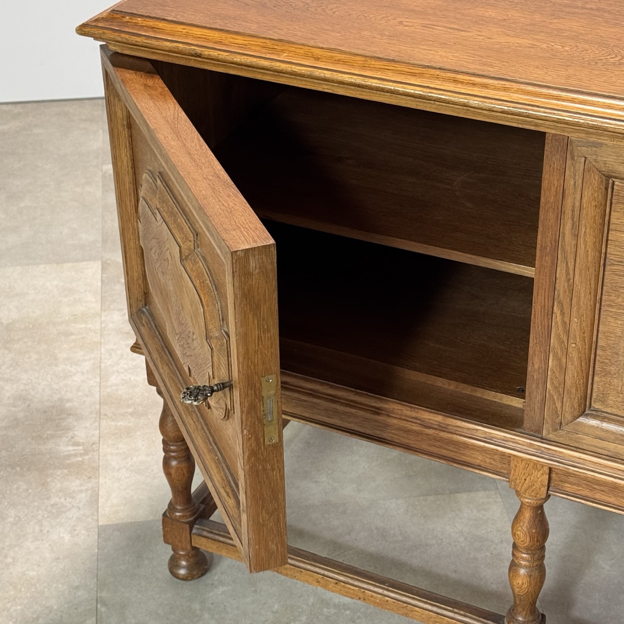 Vintage Sideboard Oak