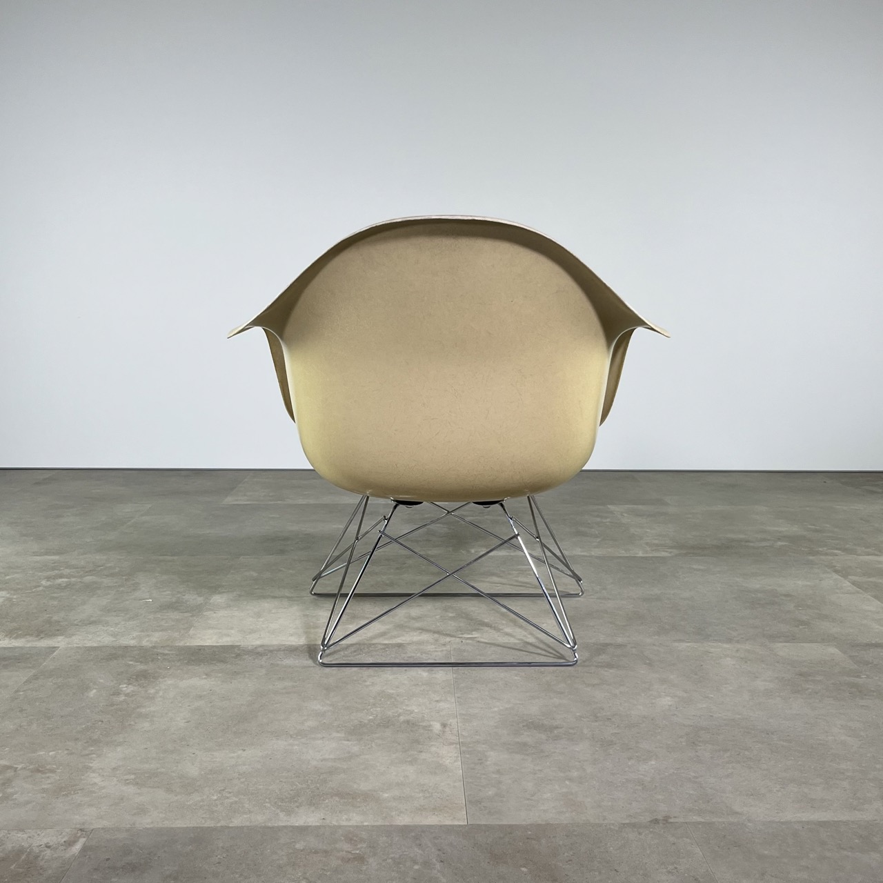 "LAR" Easy Chair