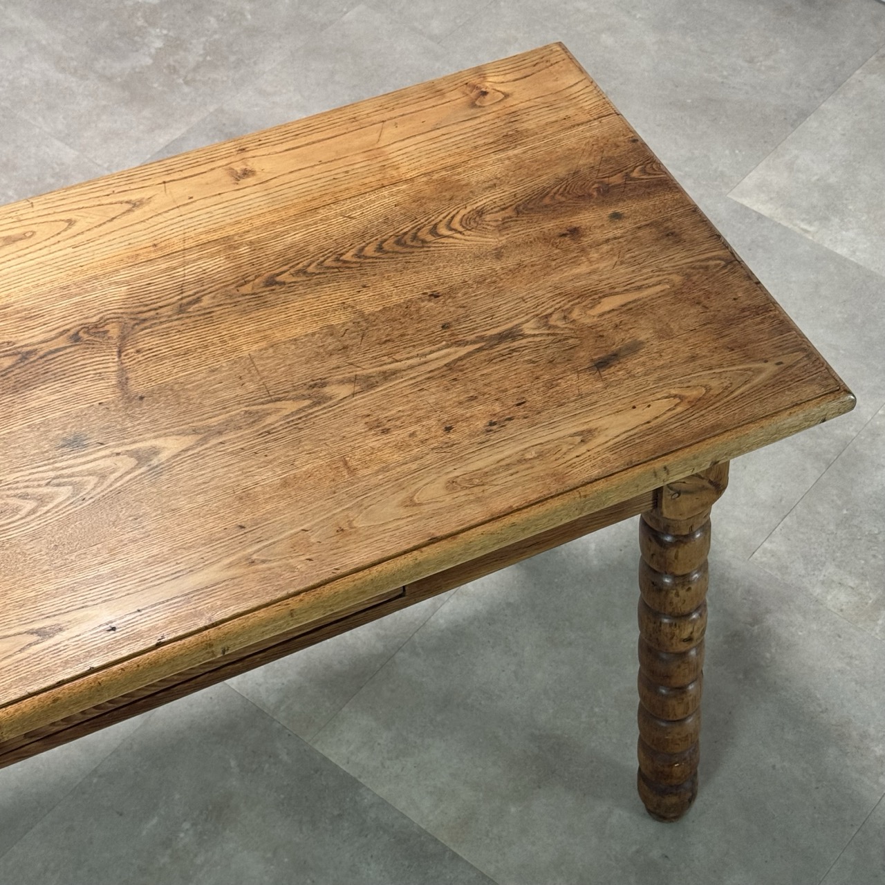 Vintage Desk Table Bobbin