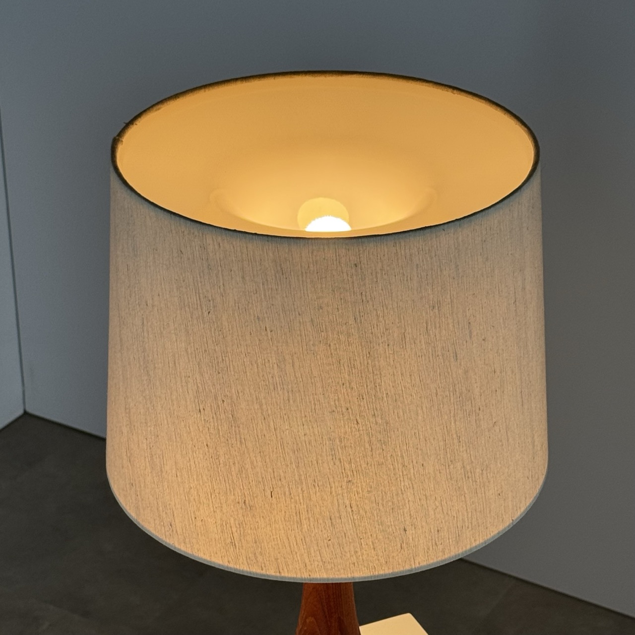 Vintage Table Lamp "7442"