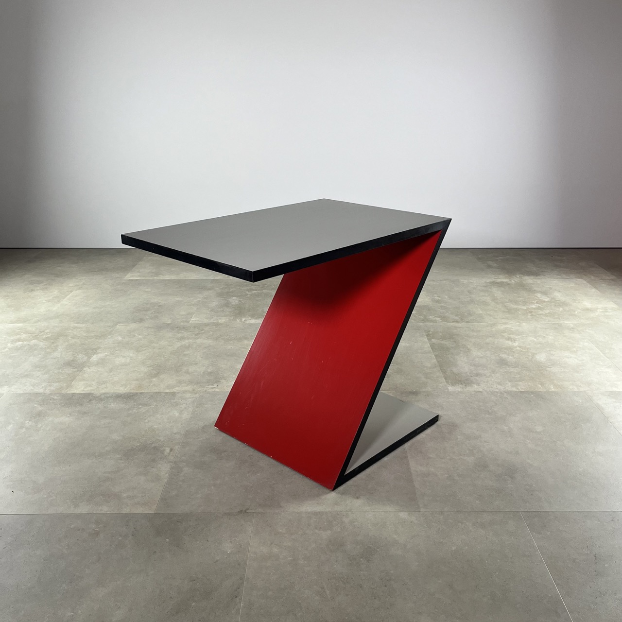 “Hommage a Rietveld” Sidetable