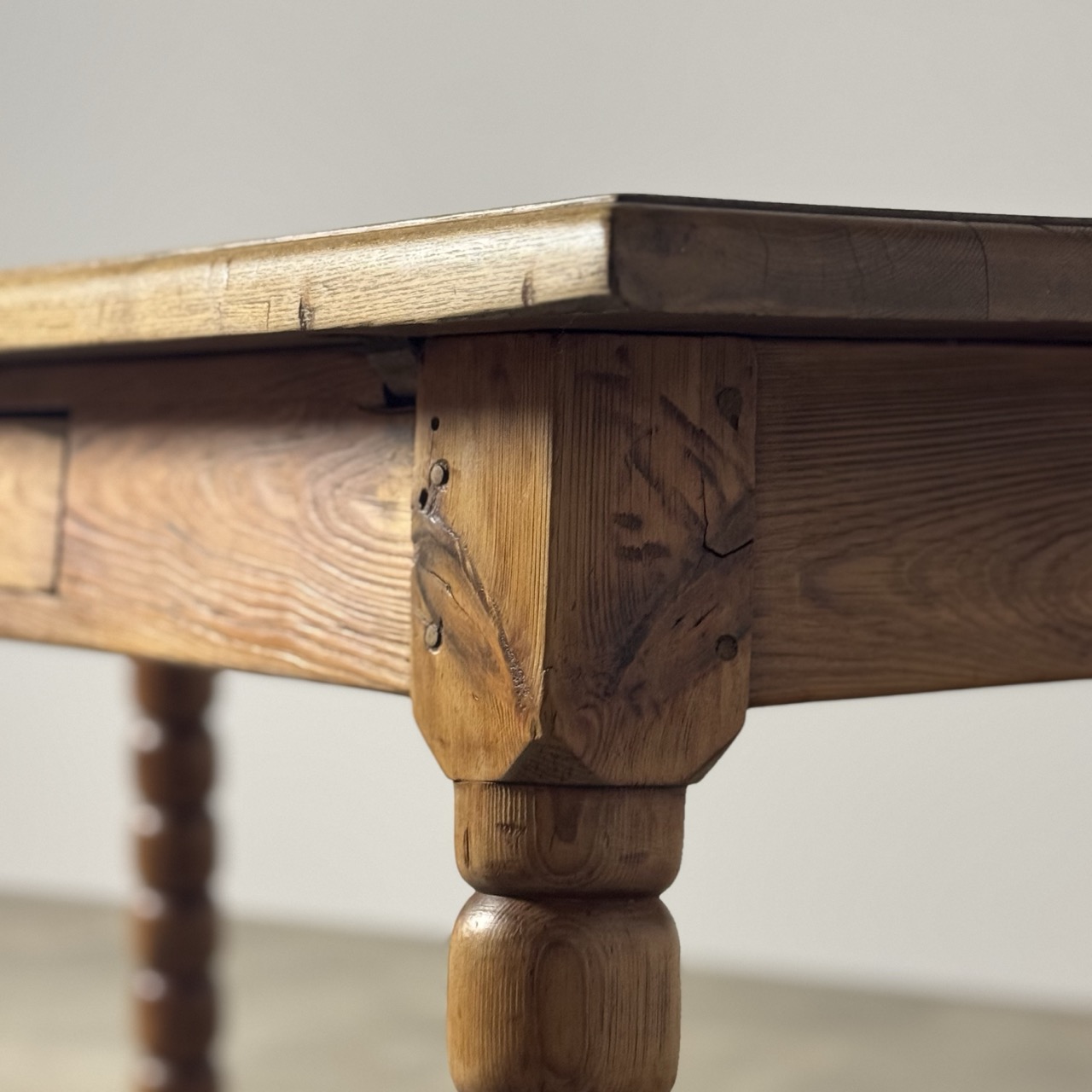 Vintage Desk Table Bobbin