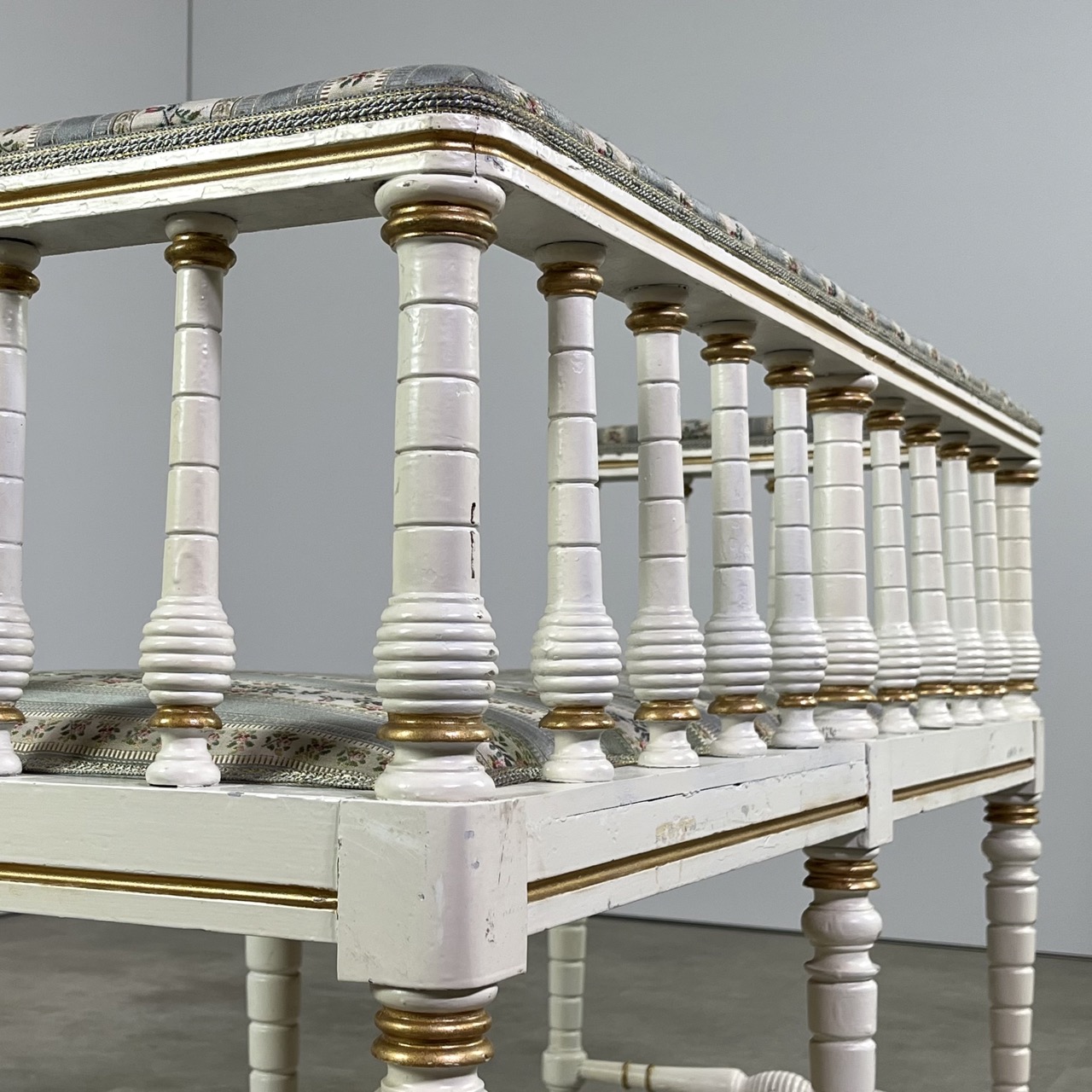 Gustavian Bench Gustavian Bench