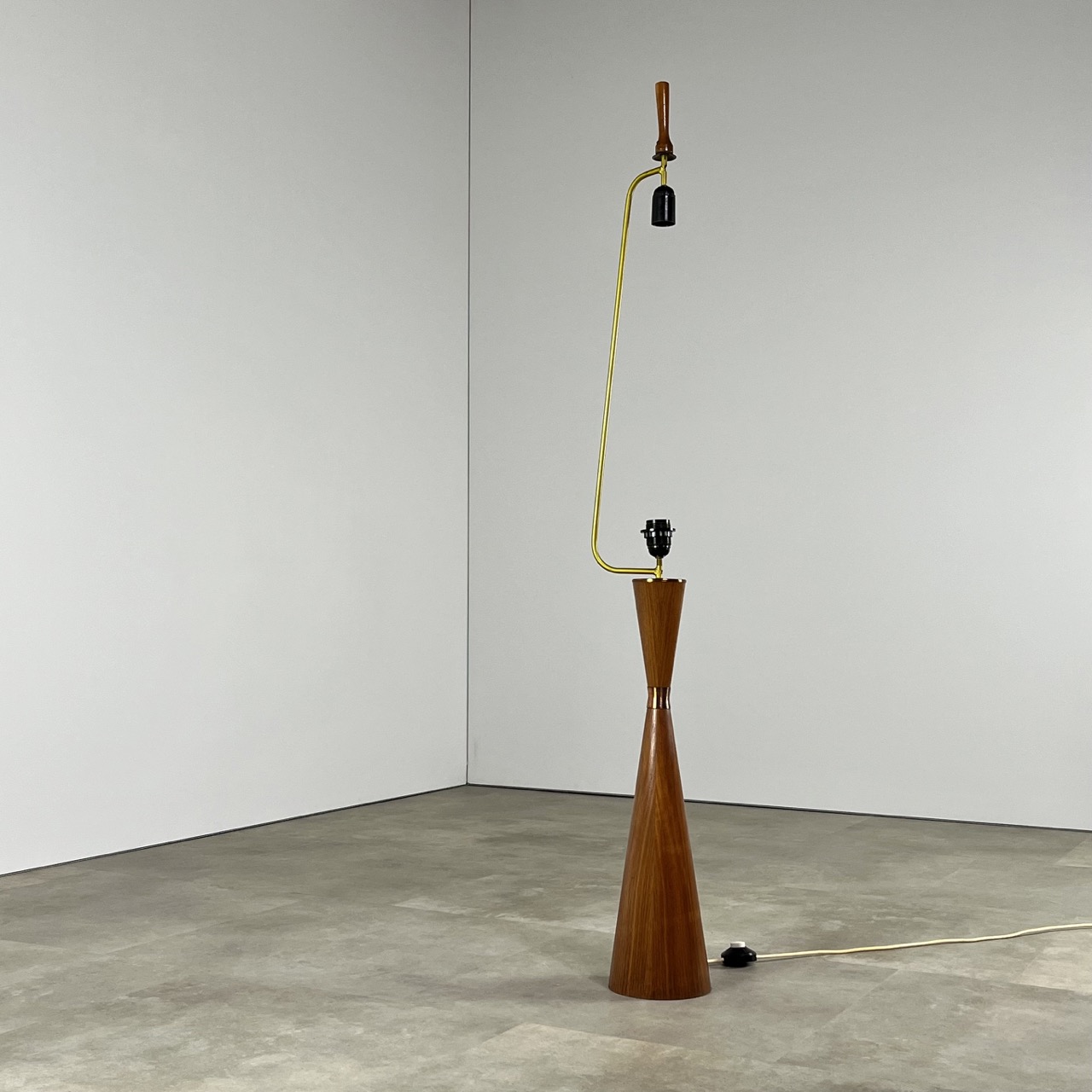 "Diabolo" Floor Lamp "Diabolo" Floor Lamp