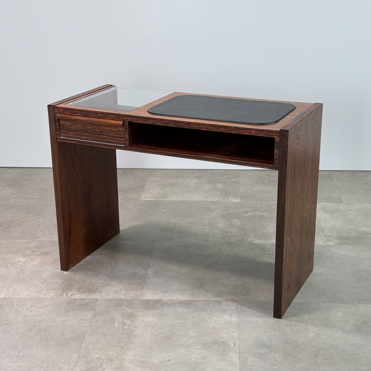 Vintage Jewelers Desk / Counter Vintage Jewelers Desk / Counter