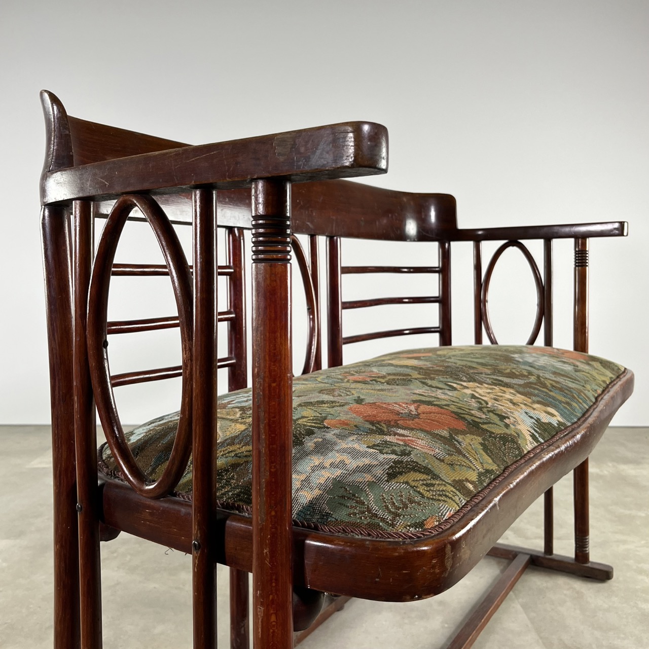 "Fledermaus" Sofa