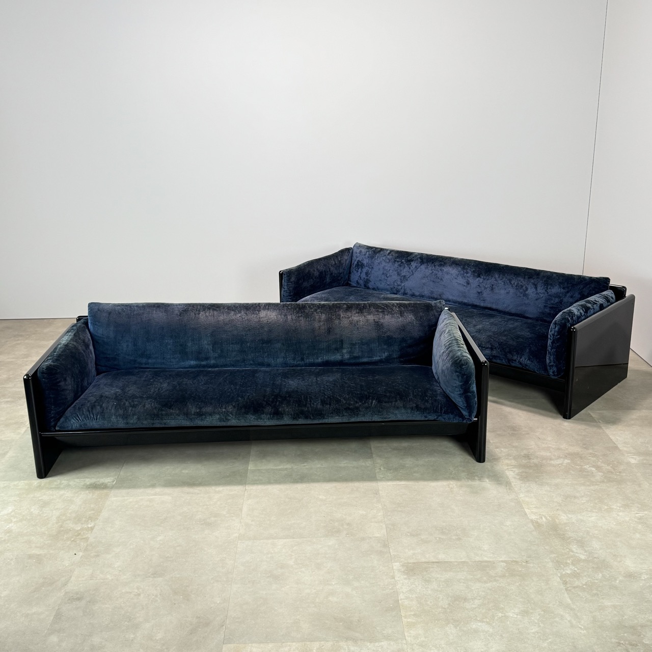 "Simone" Sofa's