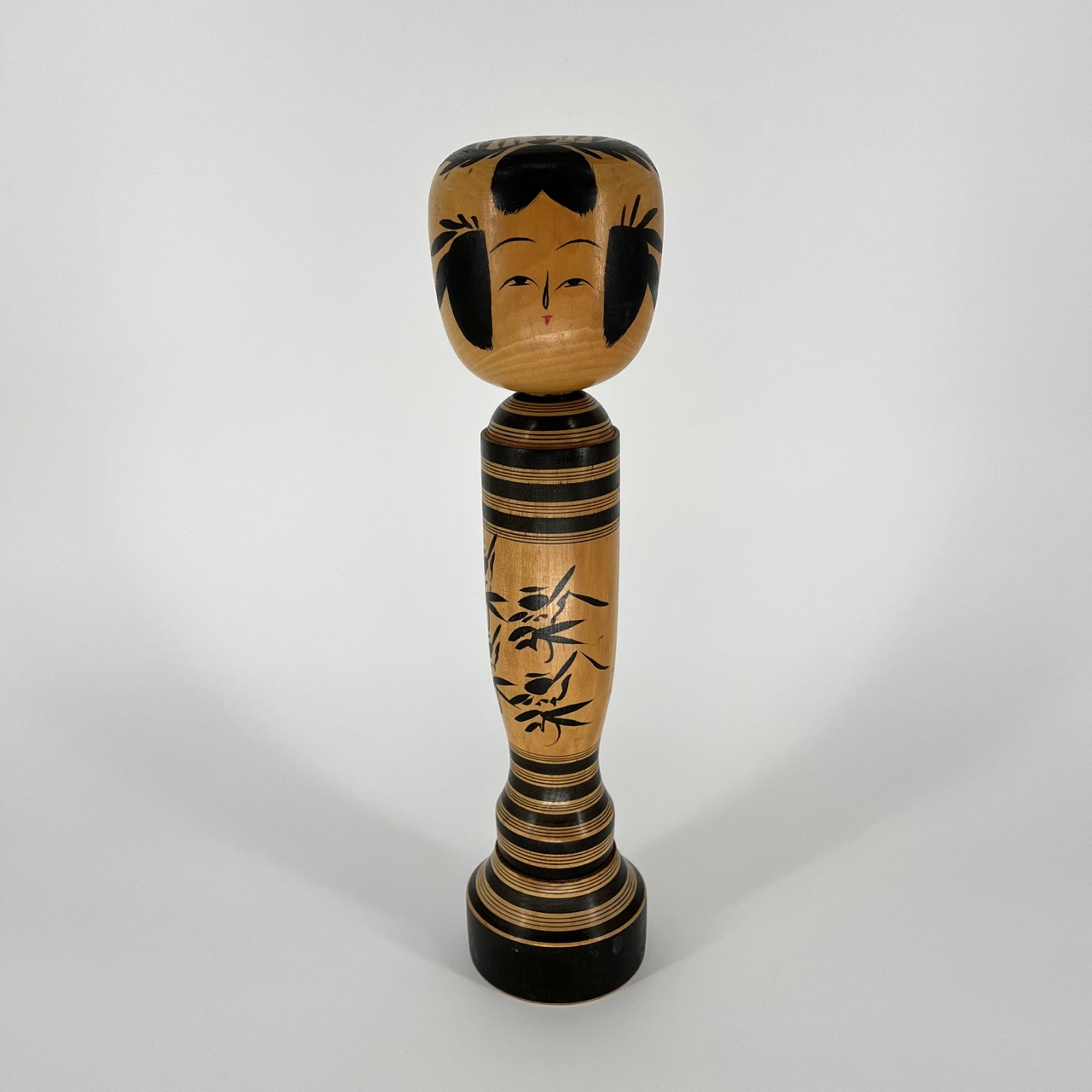 Kokeshi "Sakunami" 