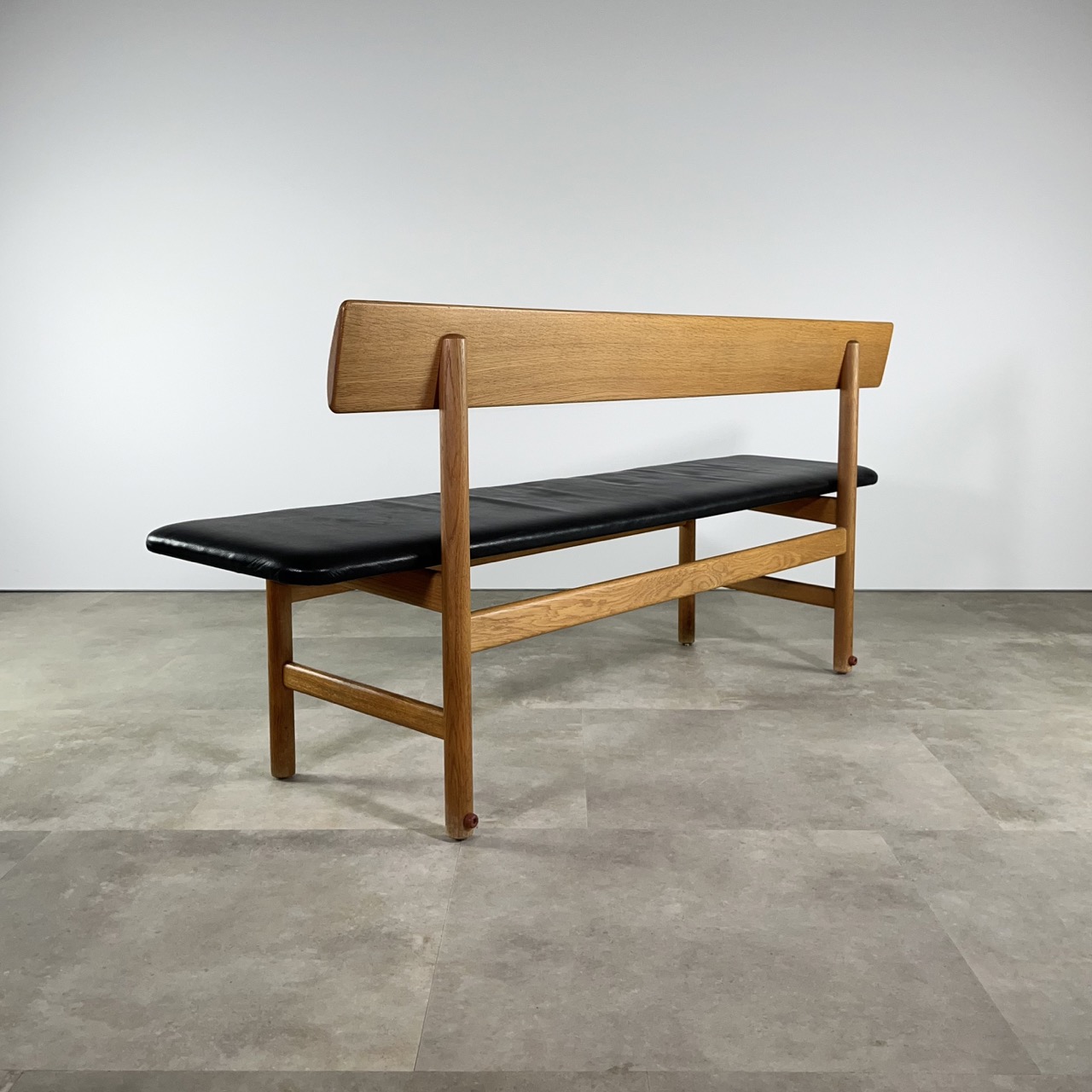 "3171 model" Bench