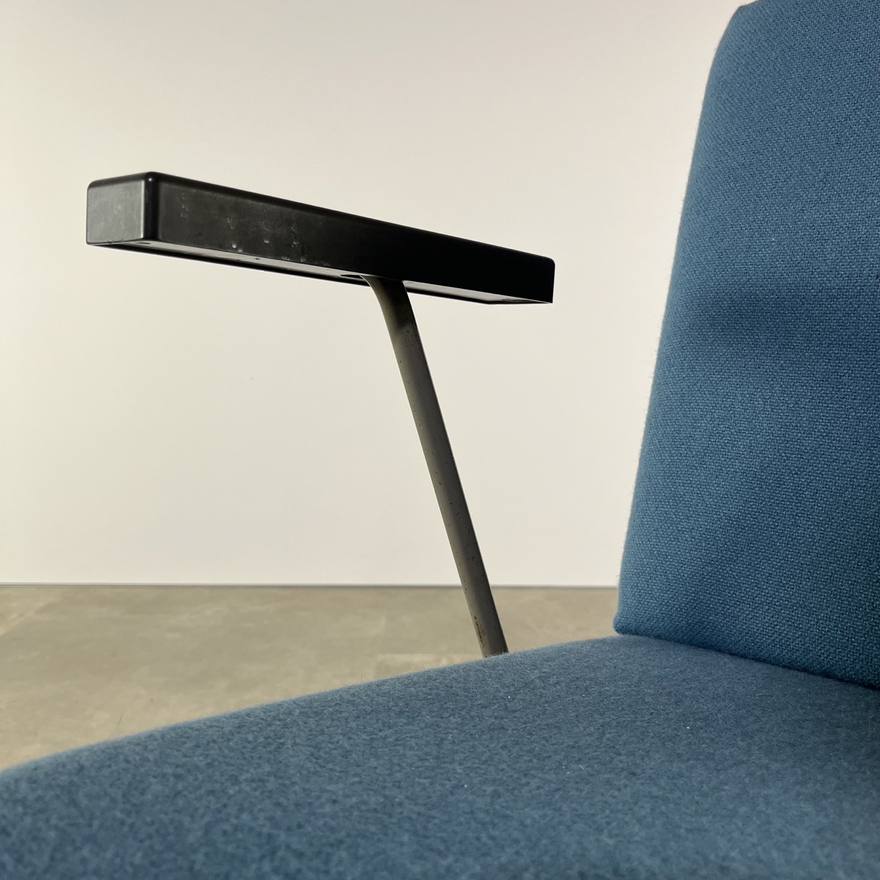 "1401" Easy Chair
