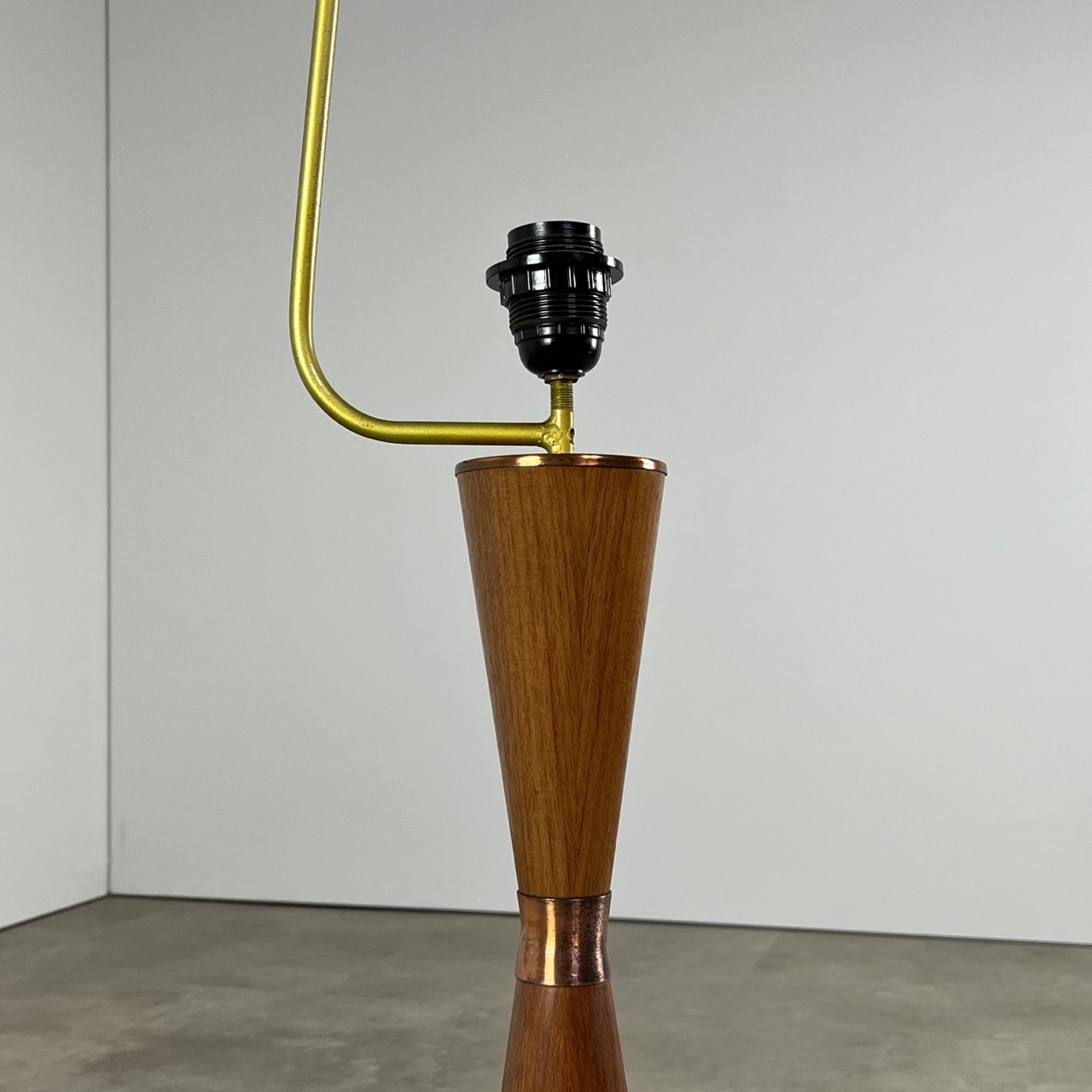 "Diabolo" Floor Lamp "Diabolo" Floor Lamp