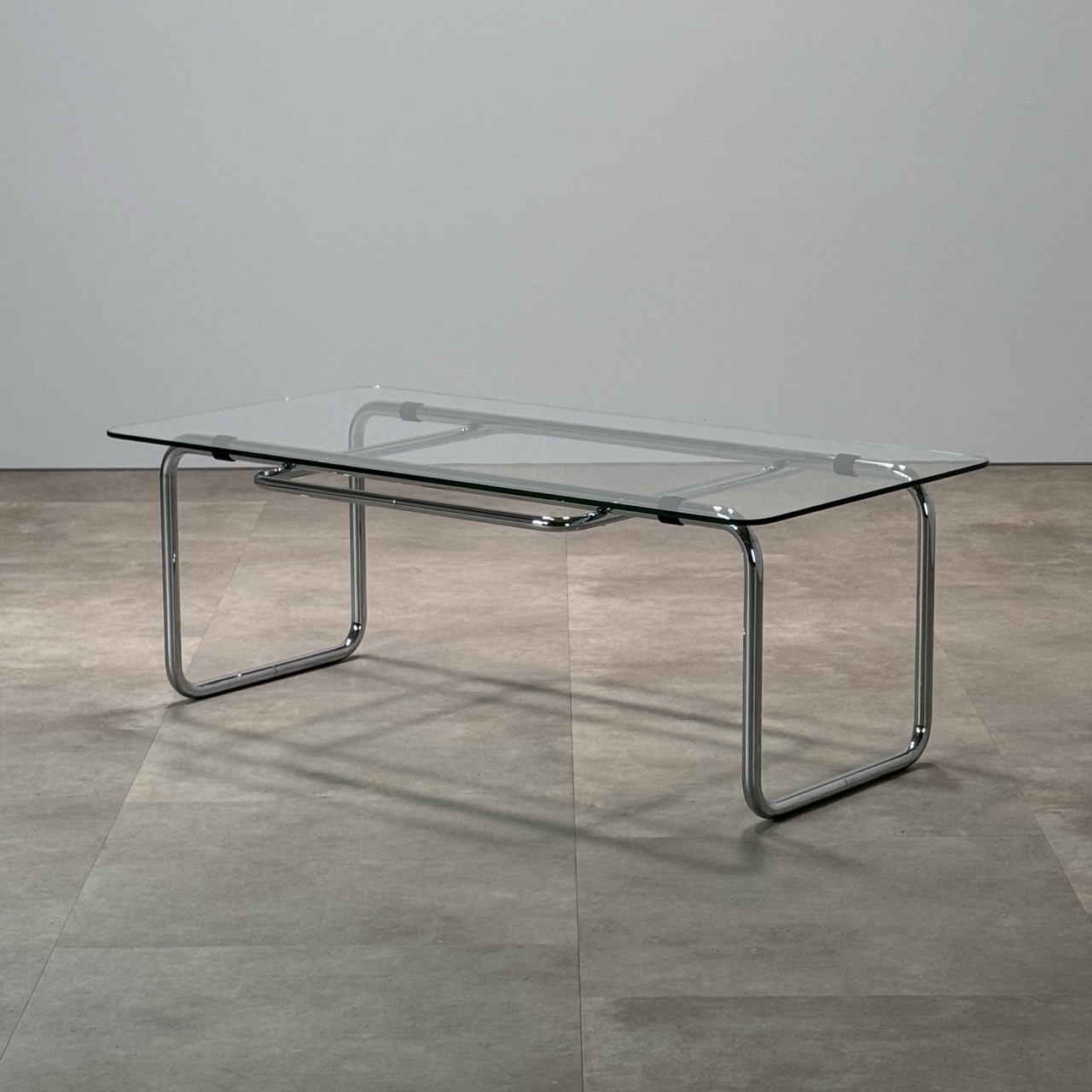 Contemporary Coffee Table "B18"