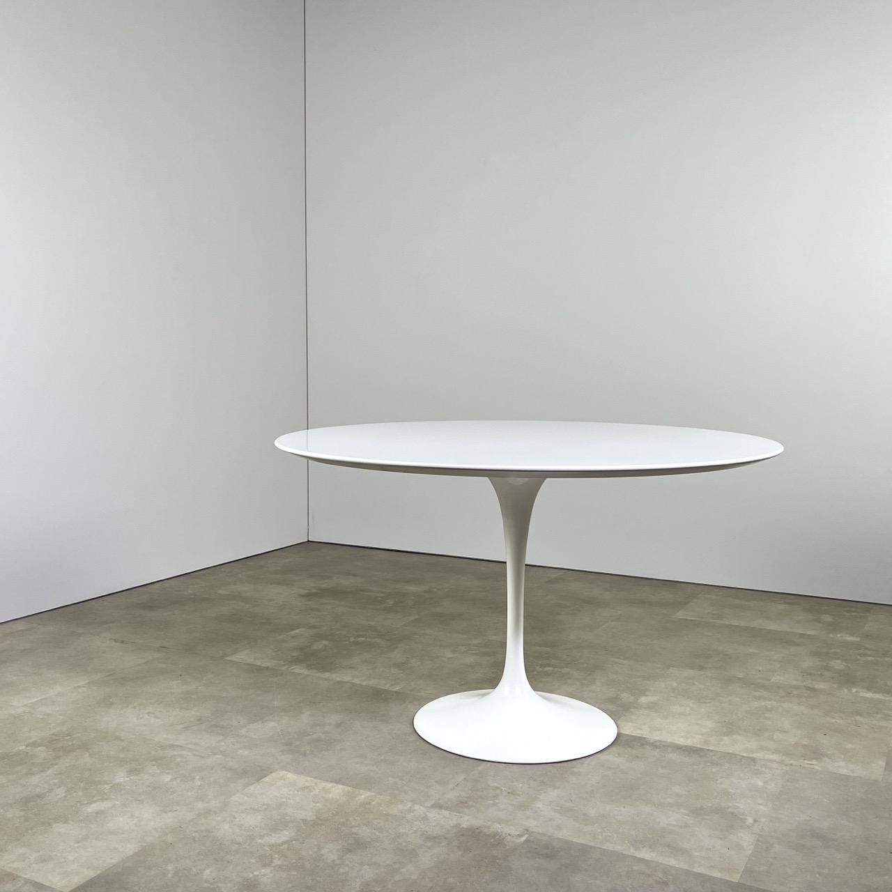 "Tulip" Dining Table