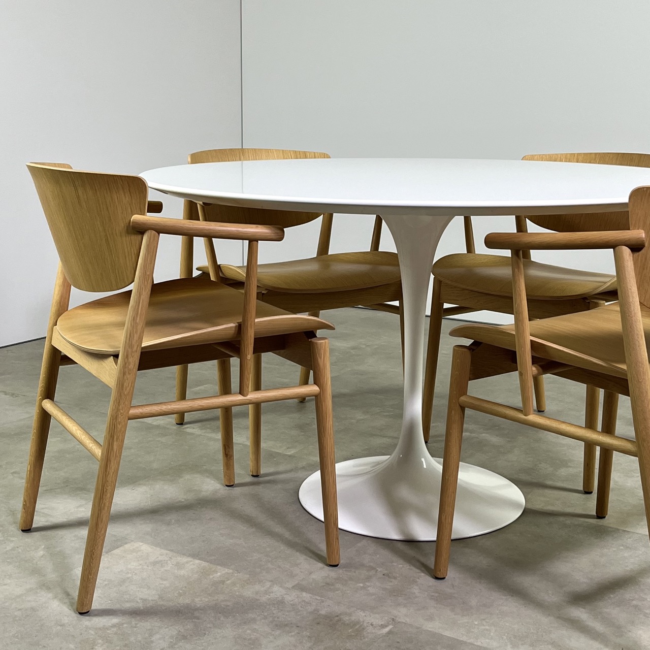 "Tulip" Dining Table