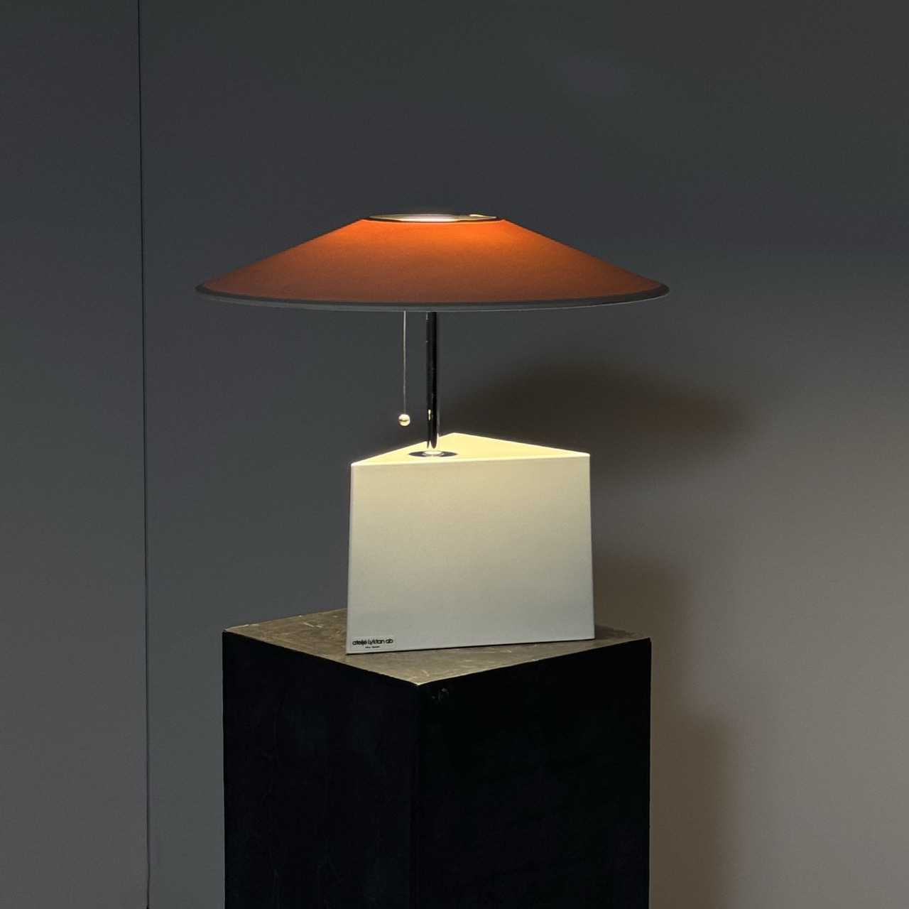 Vintage Table Lamp "Triggy"