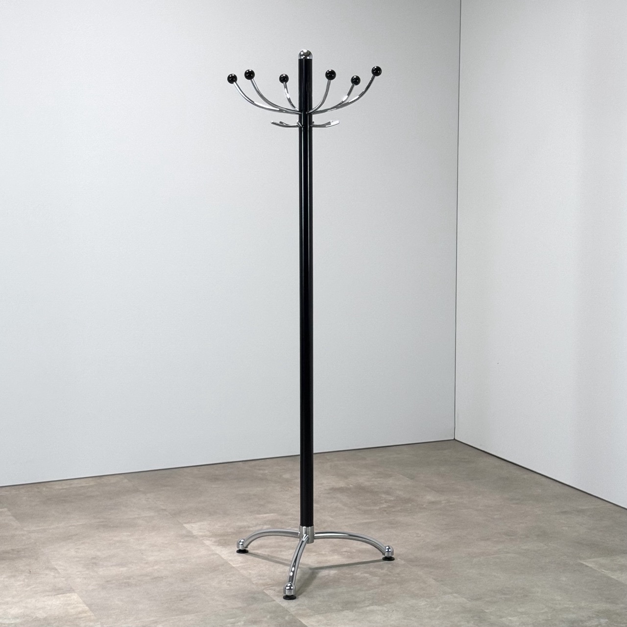 Vintage Coat Stand Thonet