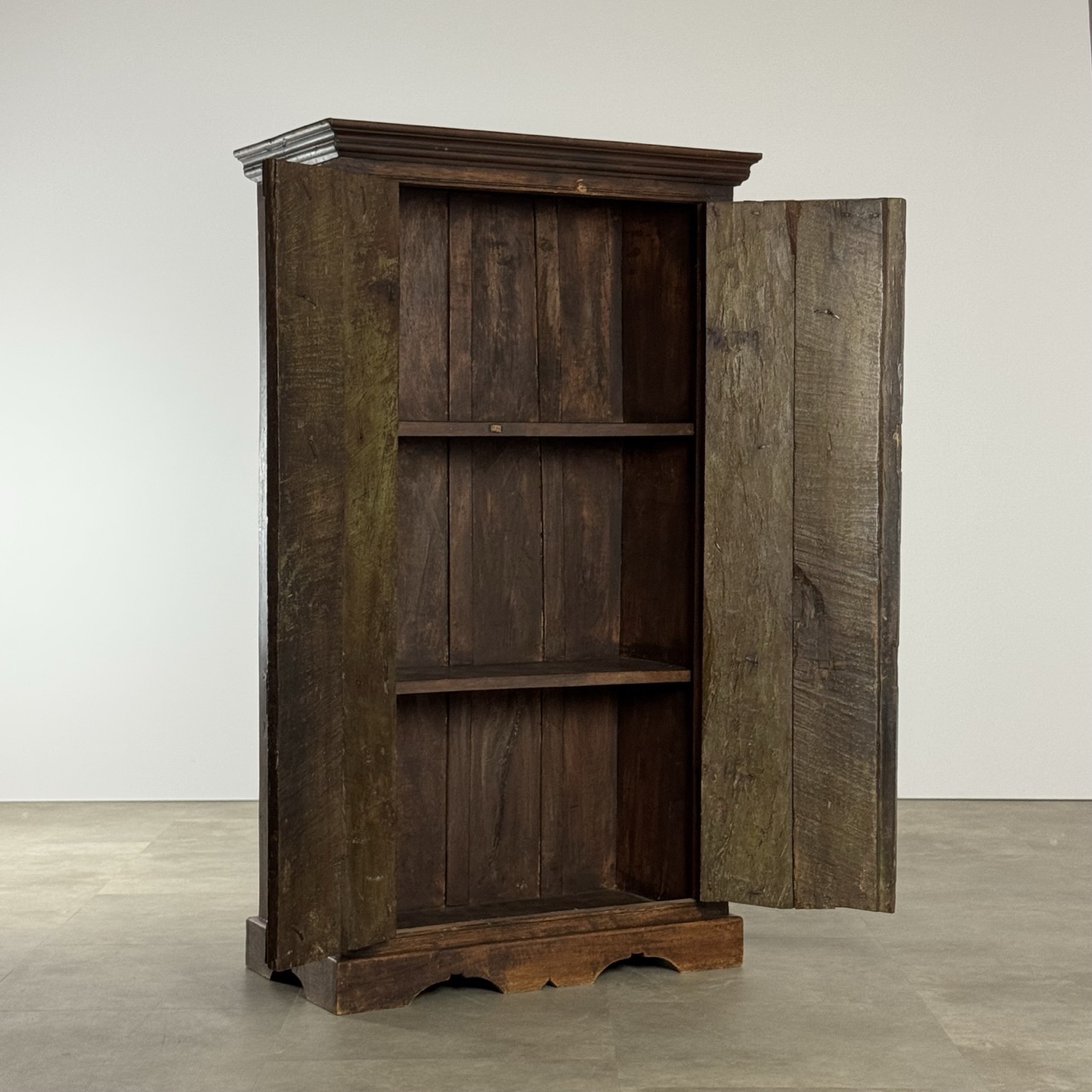 Vintage Cabinet "Rustic"