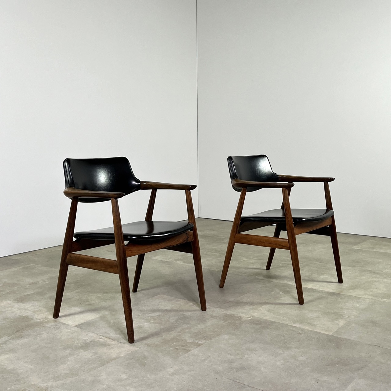 "GM11" Dining Chairs
