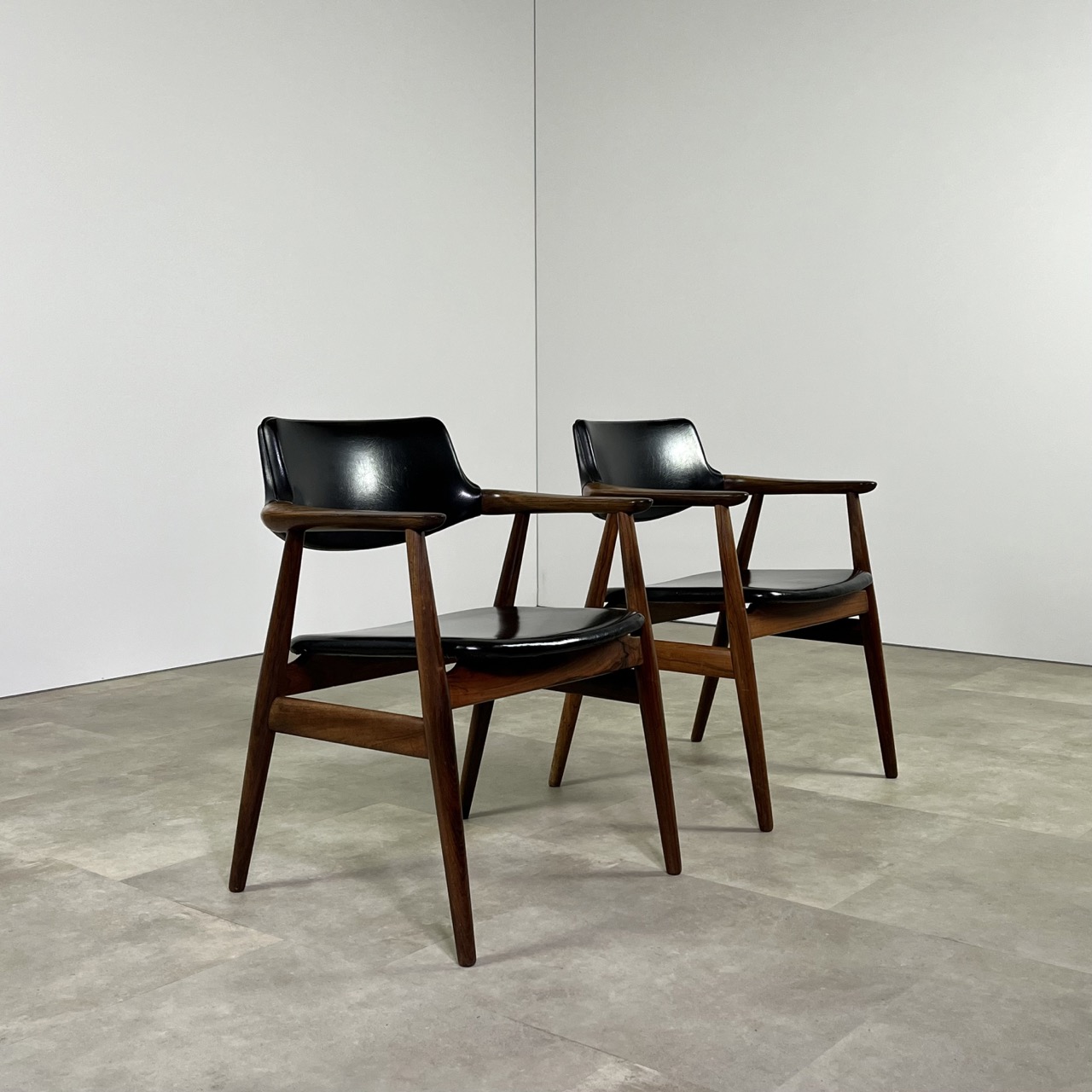 "GM11" Dining Chairs