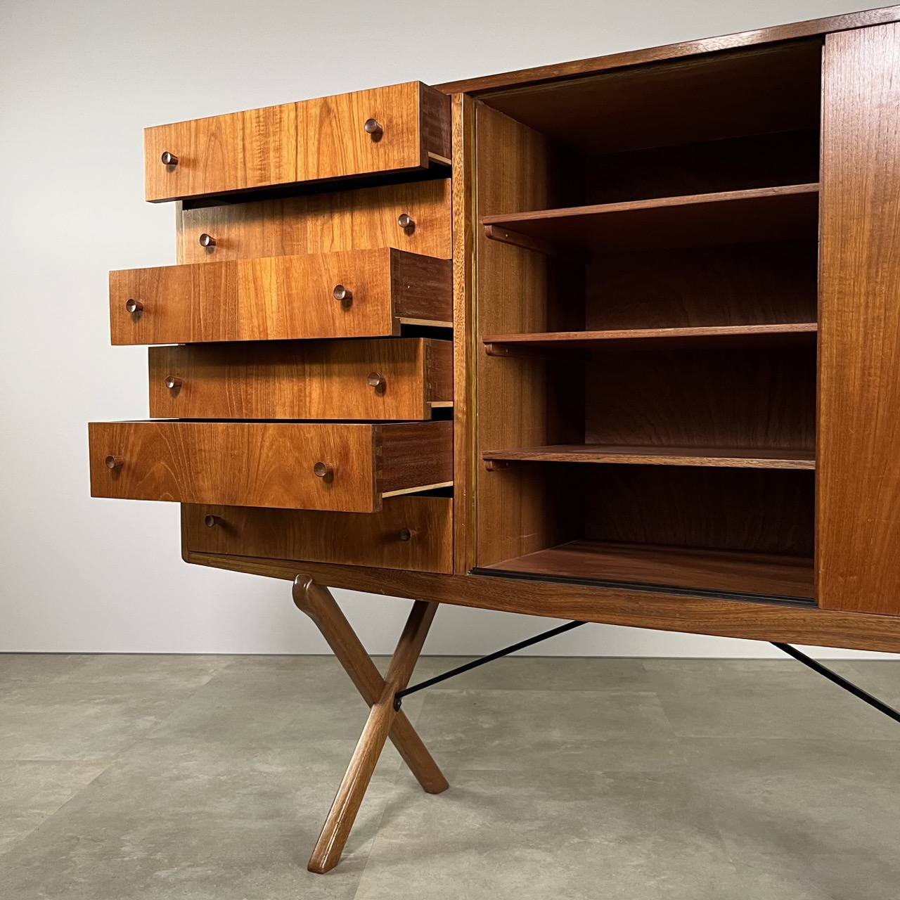 "CH-304" Cabinet 