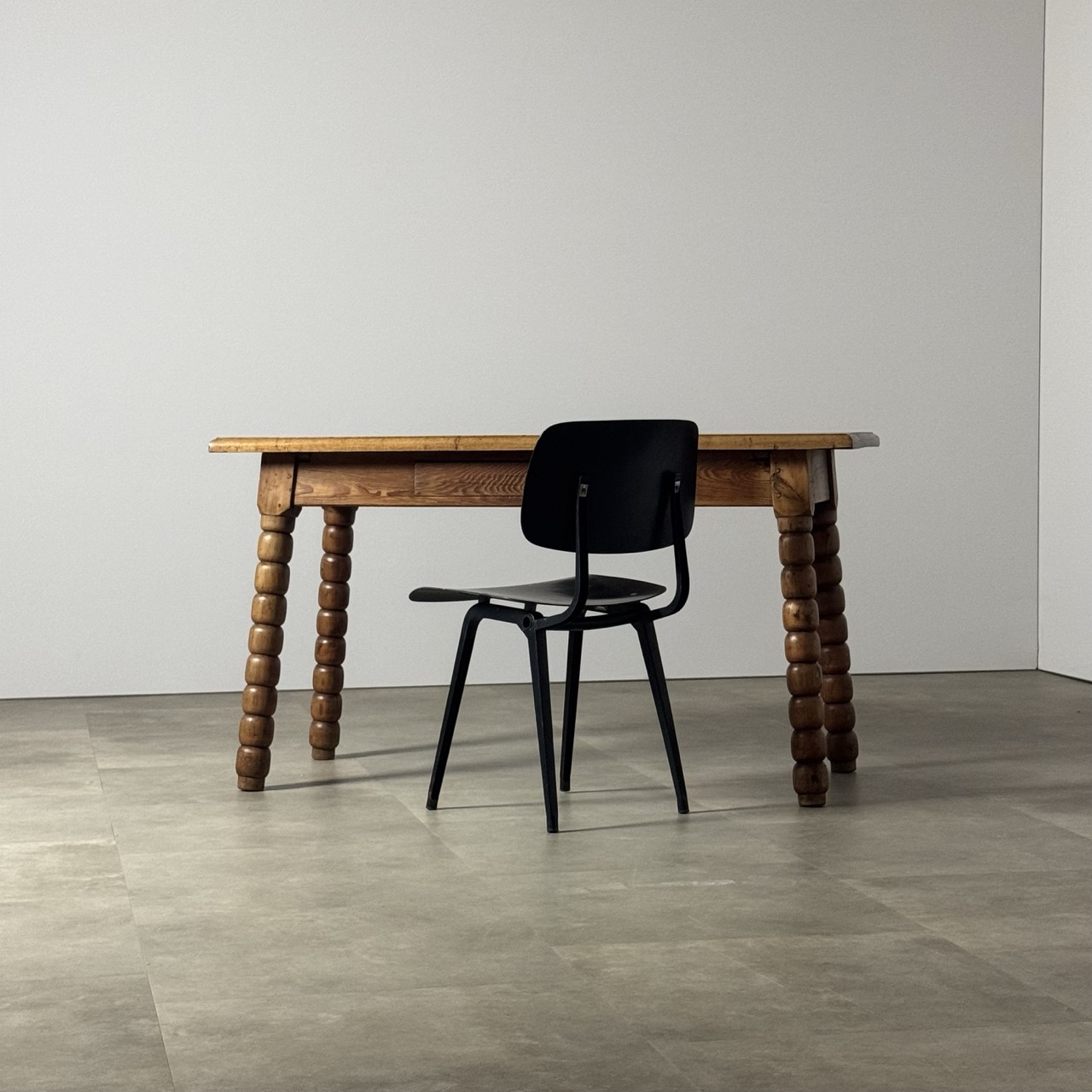 Vintage Desk Table Bobbin