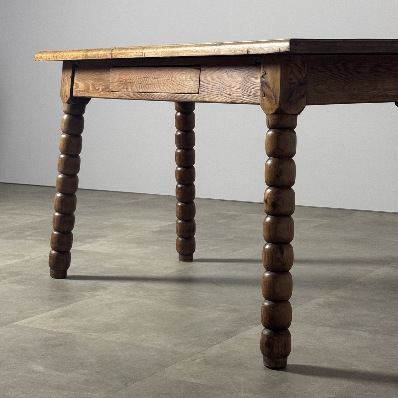 Vintage Desk Table Bobbin