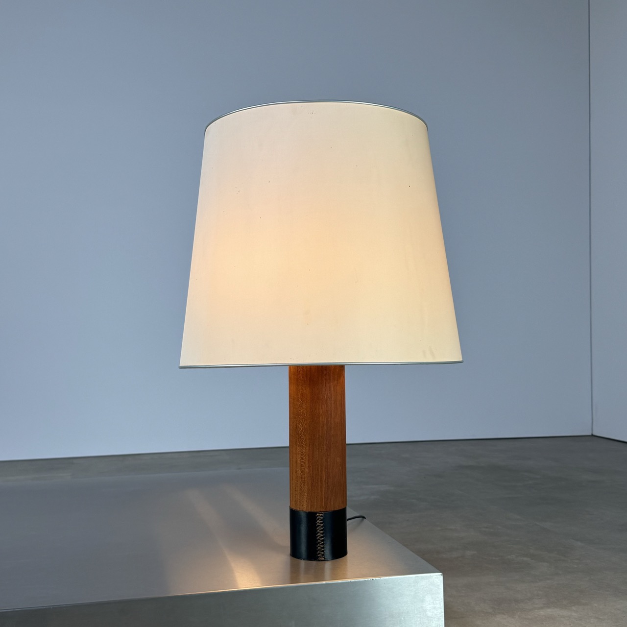 Mid-Mod Table Lamp