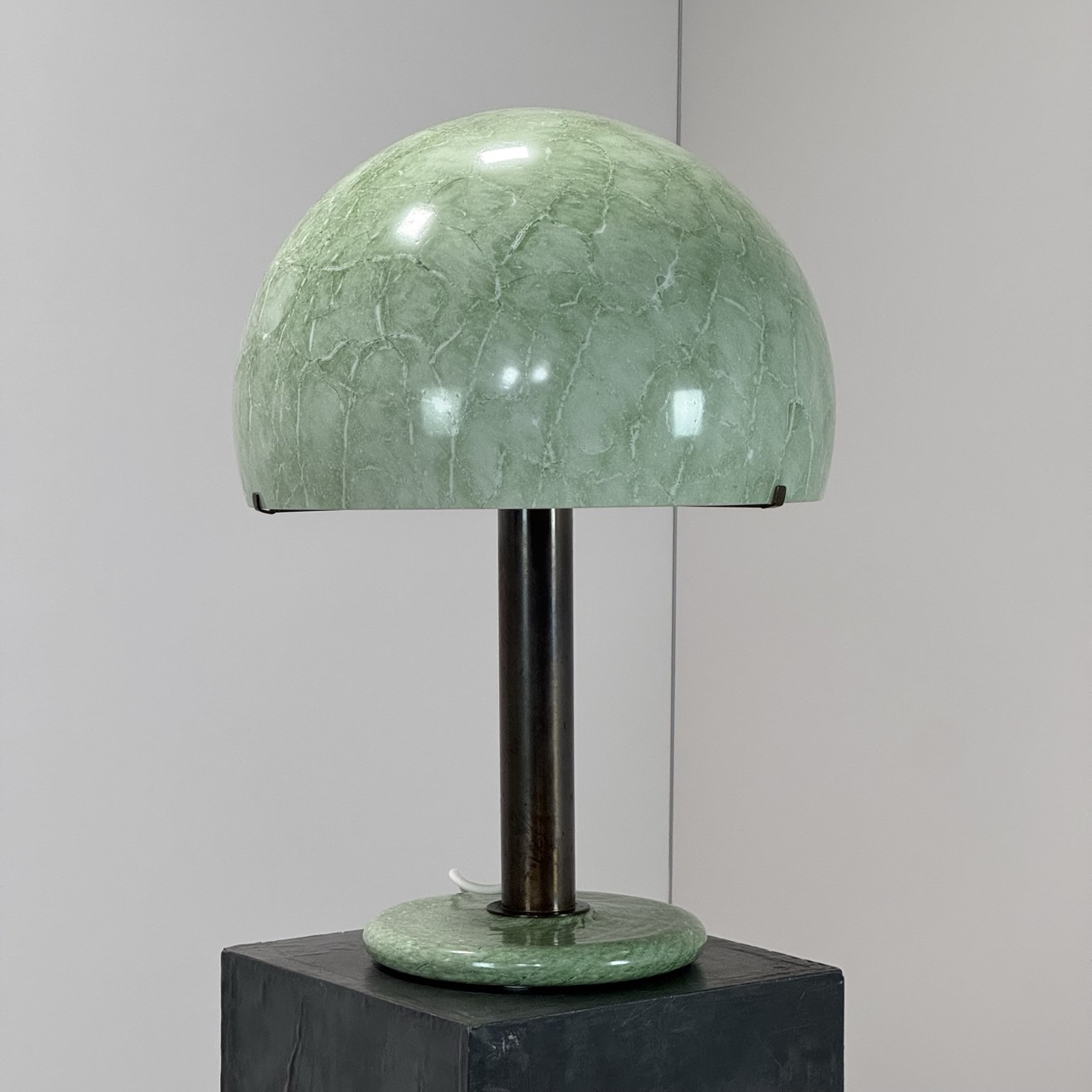 Vintage Table Lamp "832"