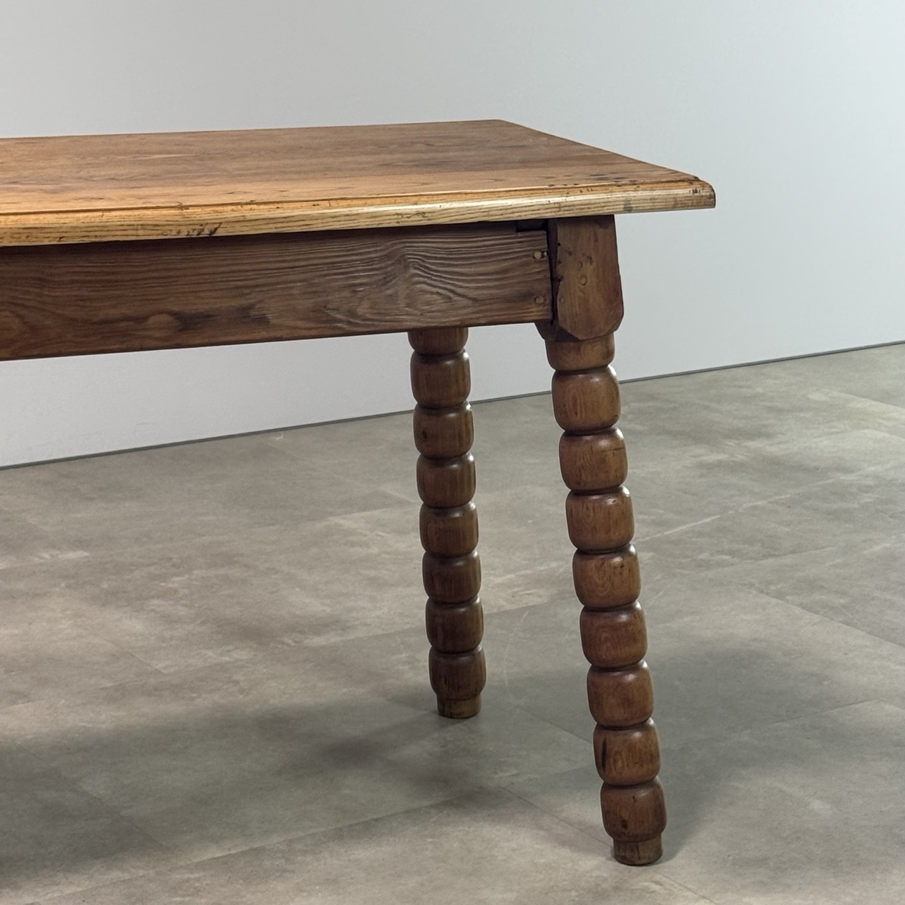 Vintage Desk Table Bobbin