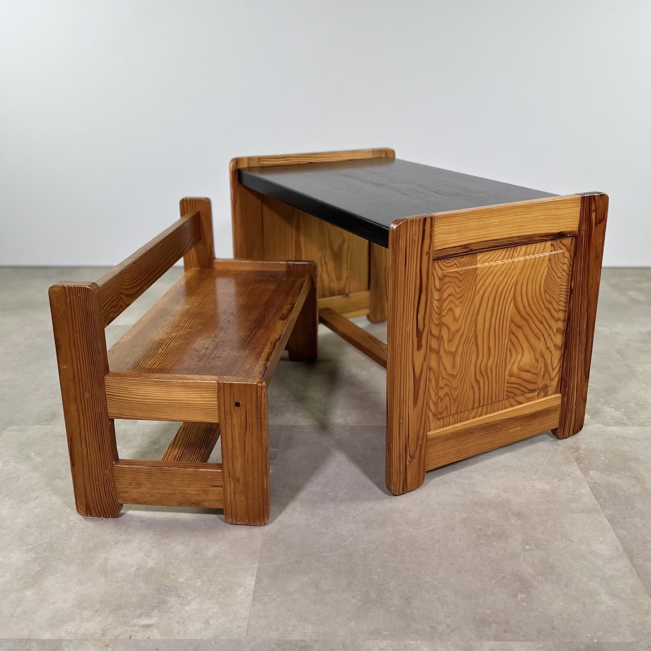 Mid-mod Children's Chair & Desk