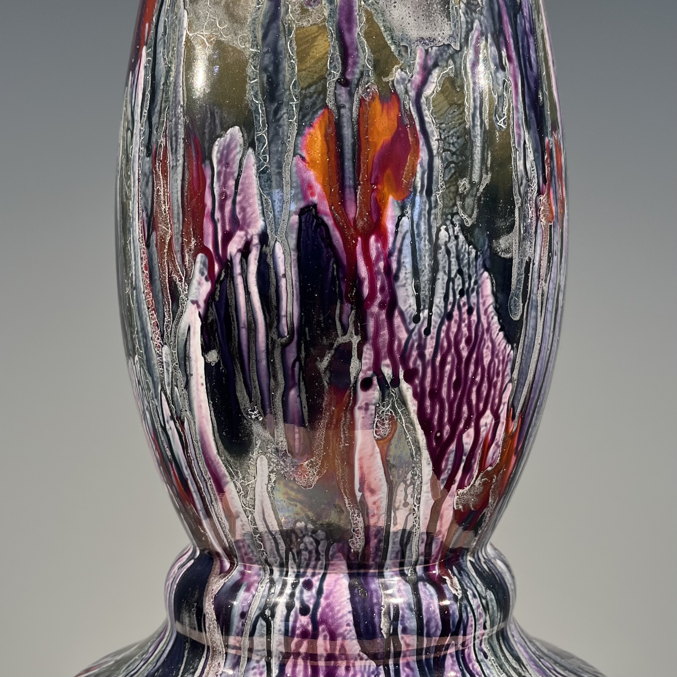 Ceramic pedestal