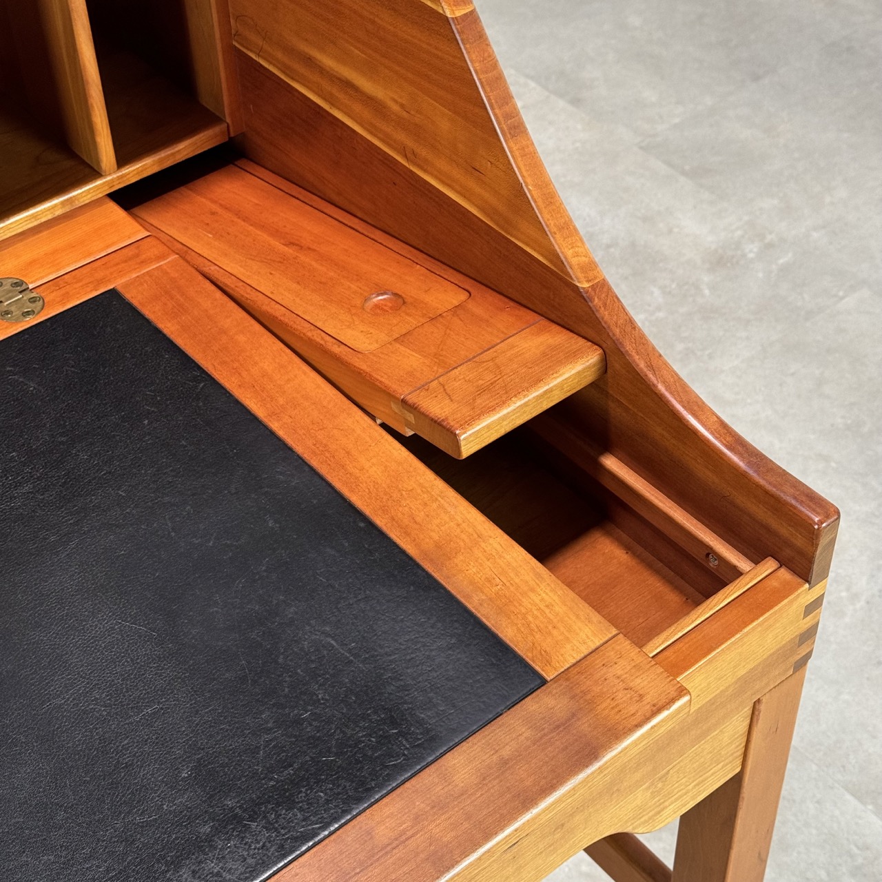 Vintage Desk Vintage Desk
